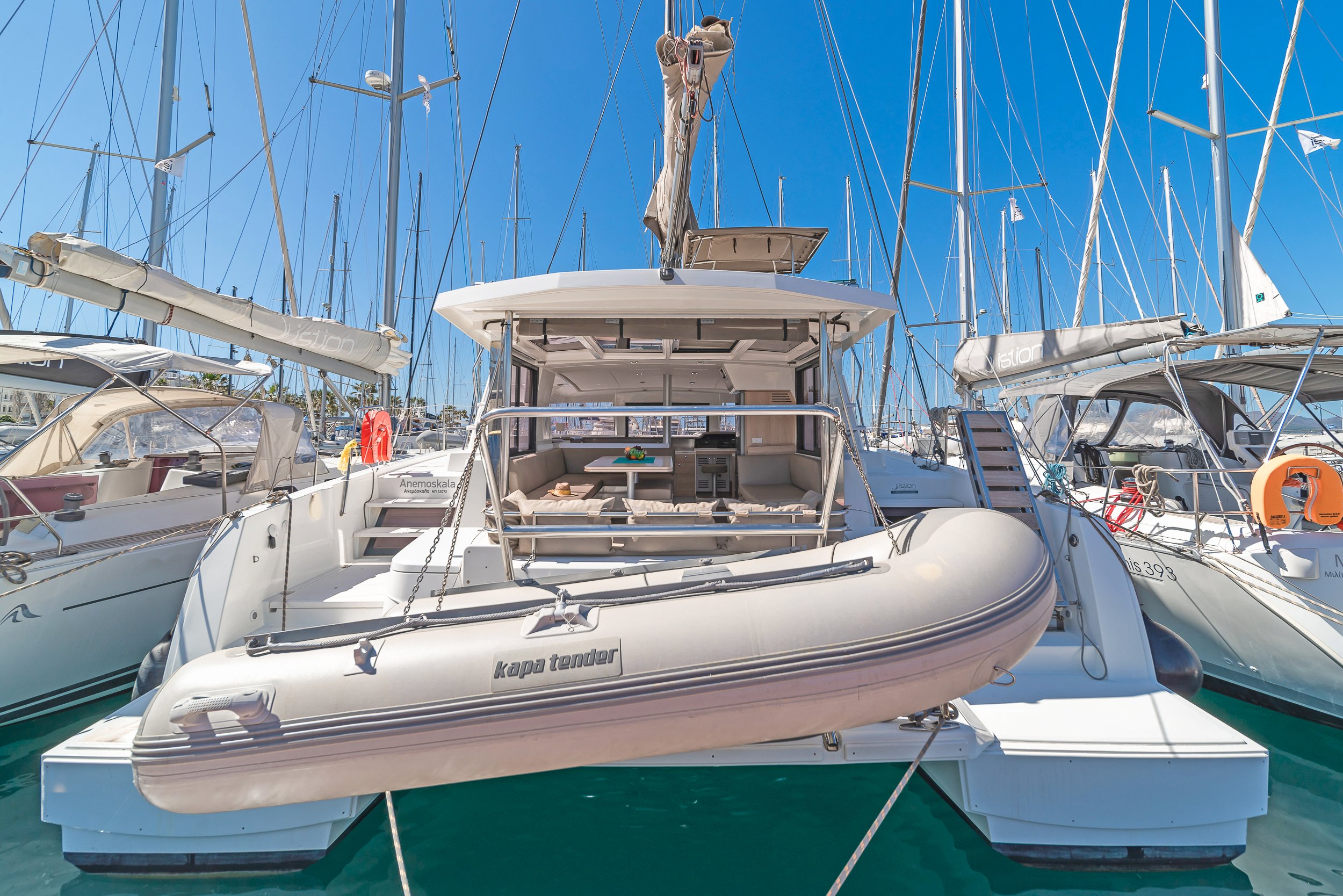 Anemoskala - Catamaran in Kontokali