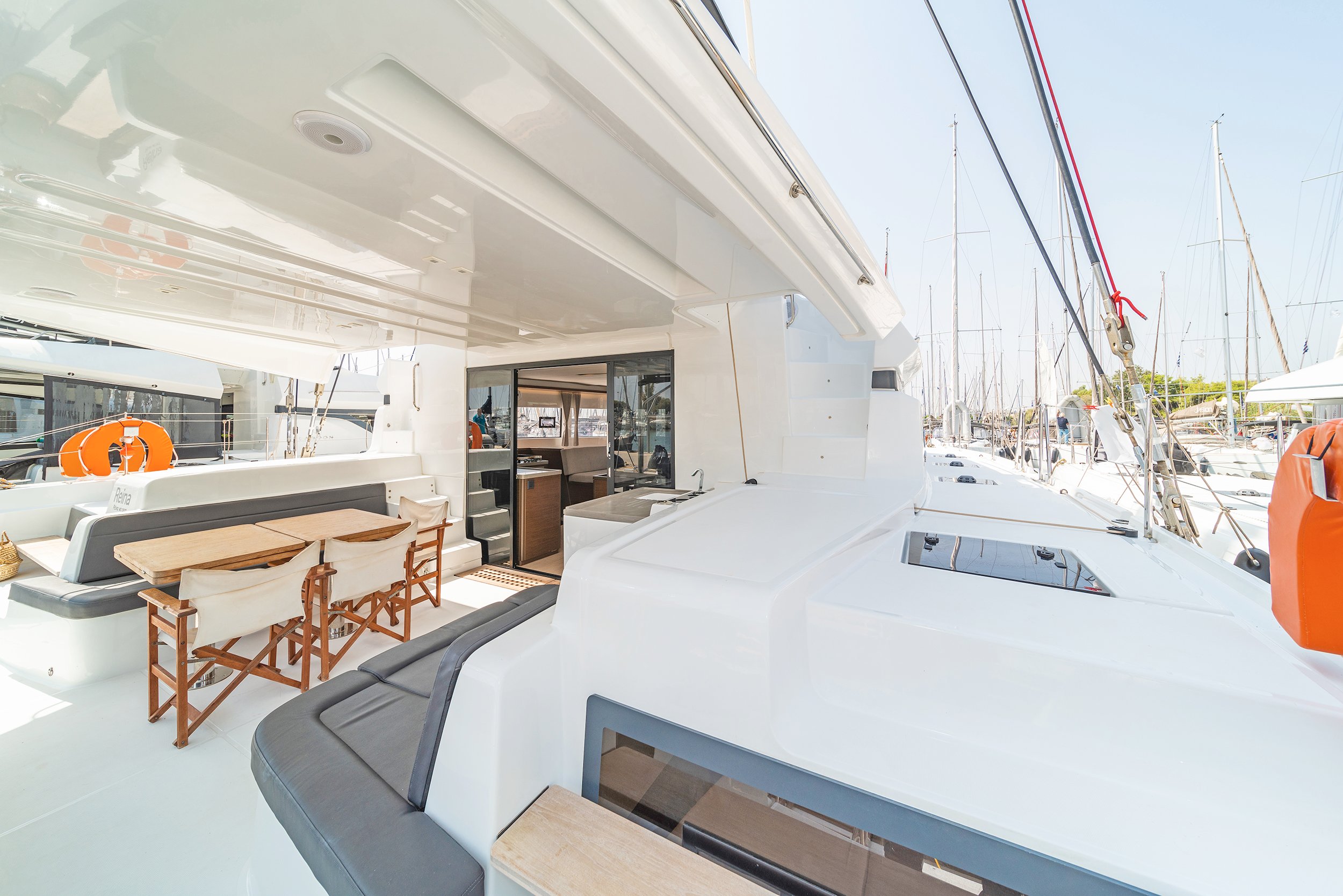 Reina (ONLY SKIPPERED) - Catamaran in Alimos