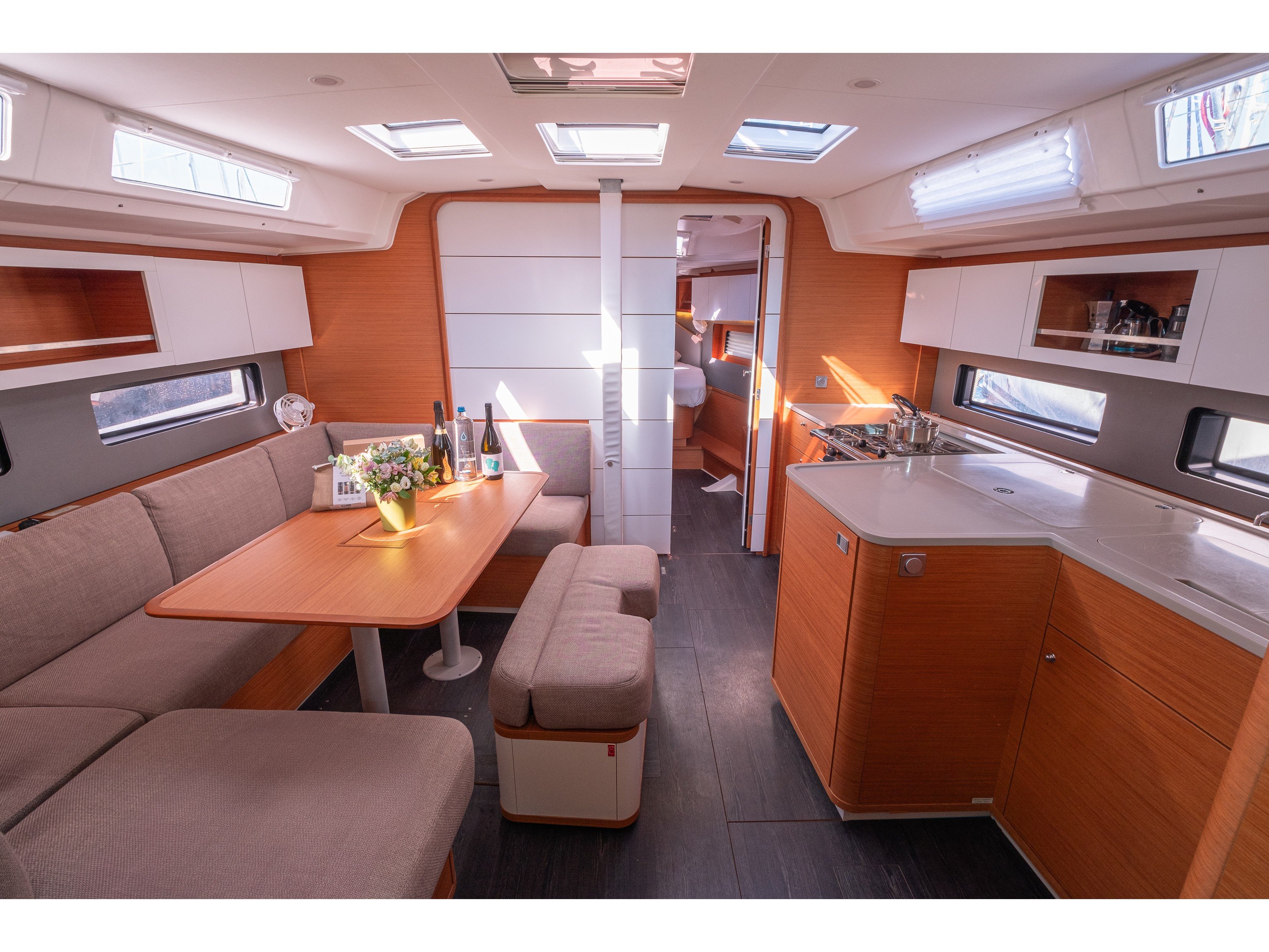 Grace - Sailboat in Alimos