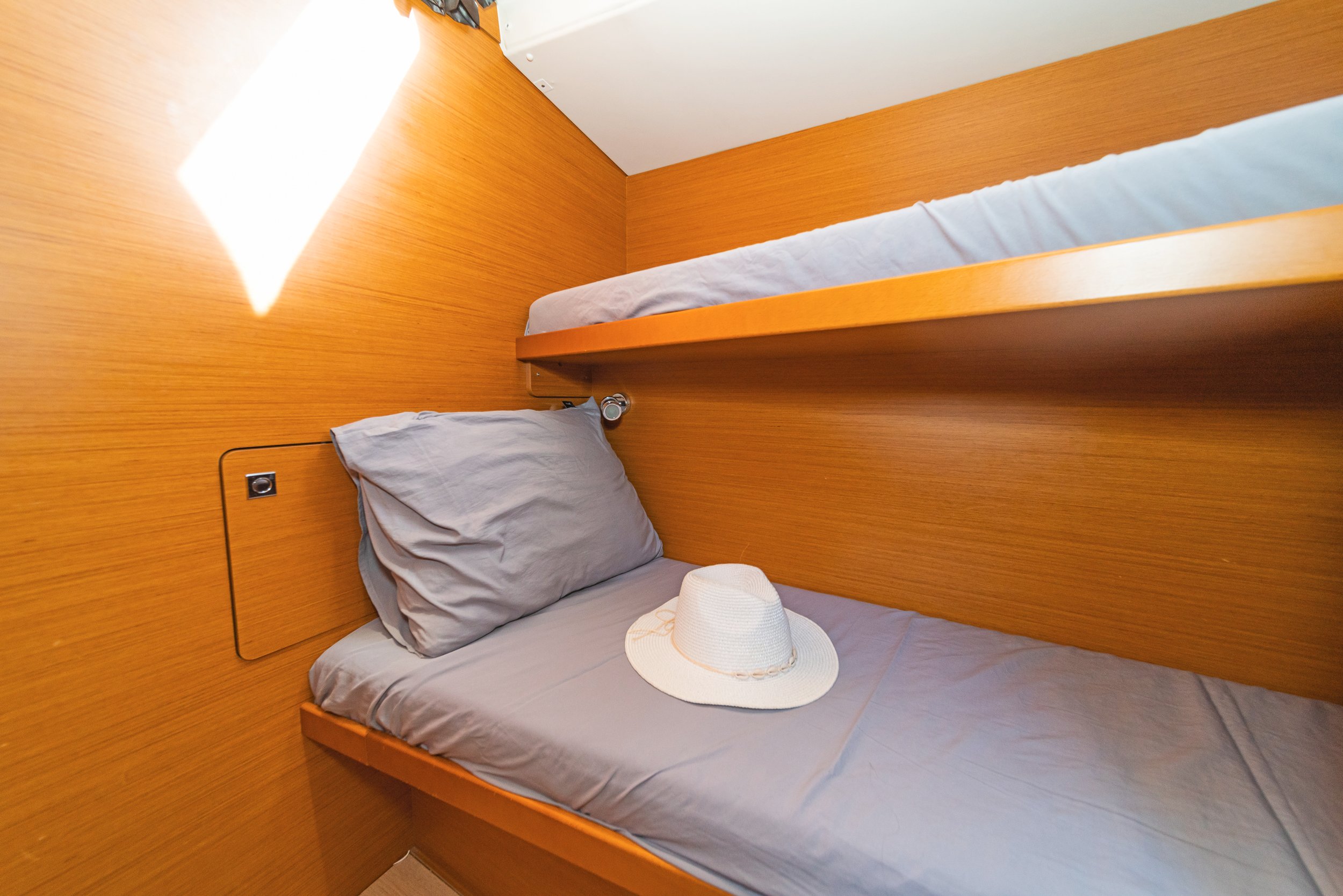 Eva - Sailboat in Paros