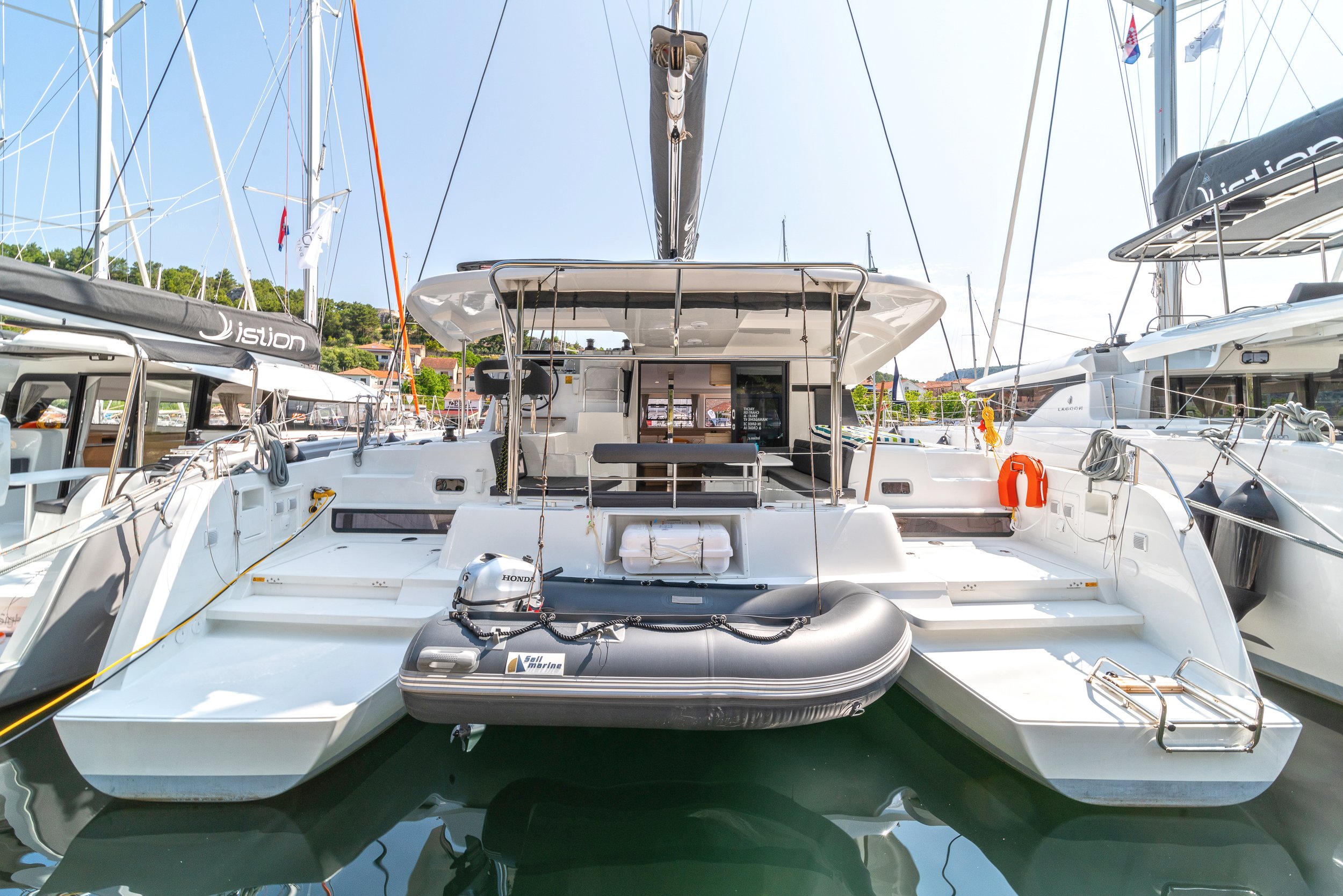 First Adventure - Catamaran in Skradin