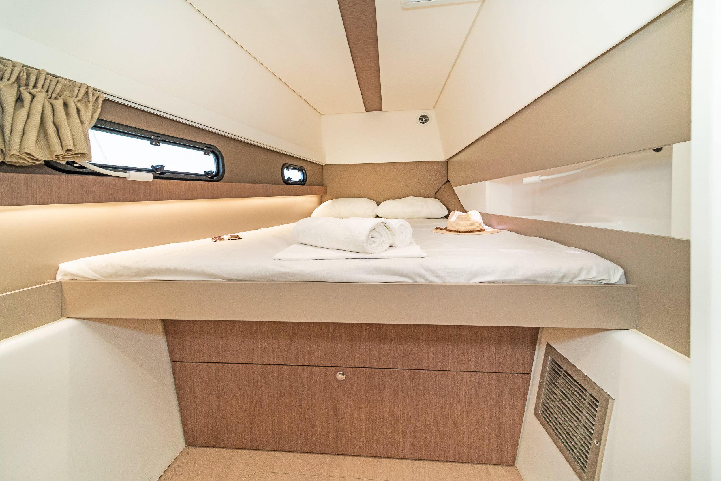 Neusis - Catamaran in Rodos