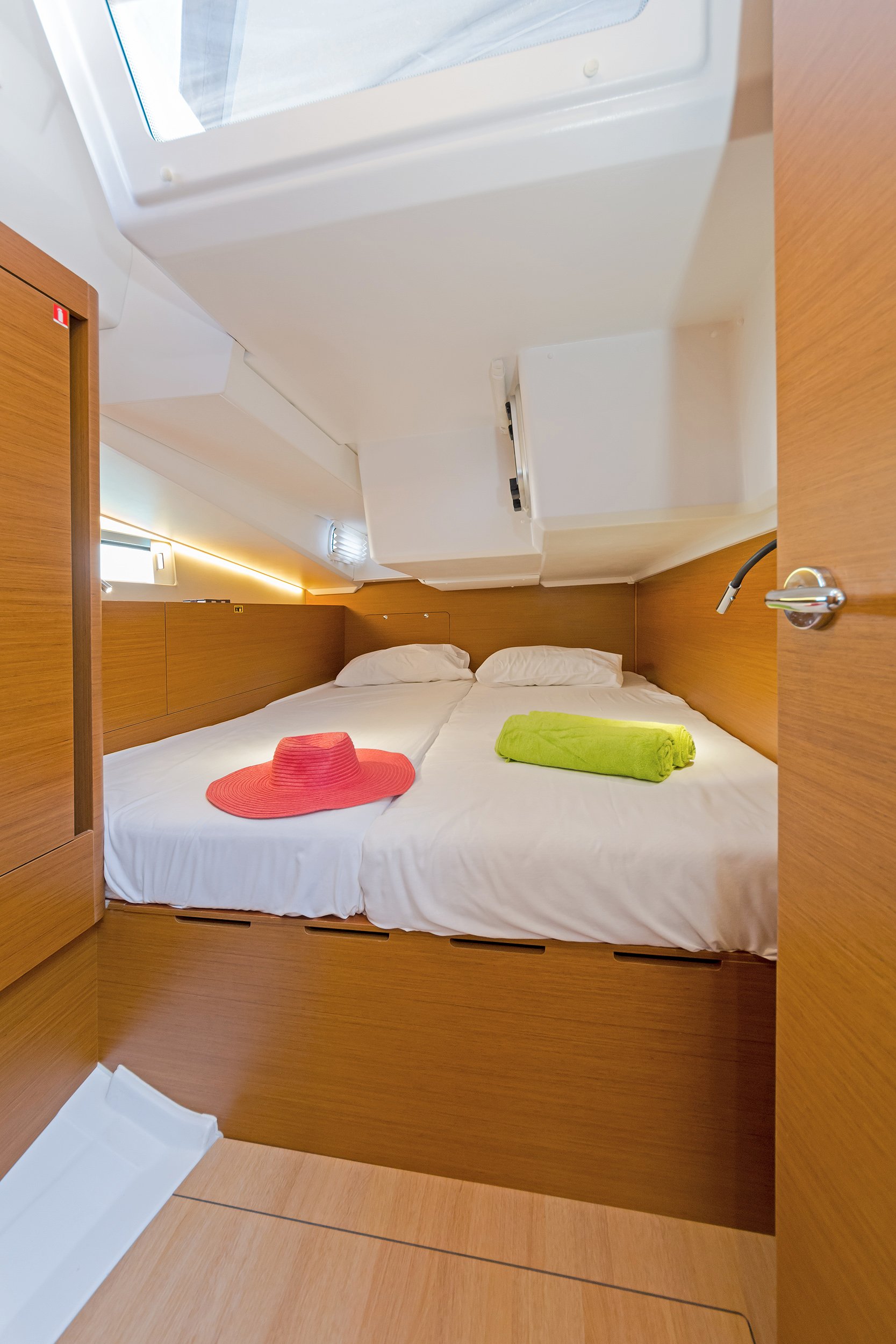 Captain George - Sailboat in Rodos