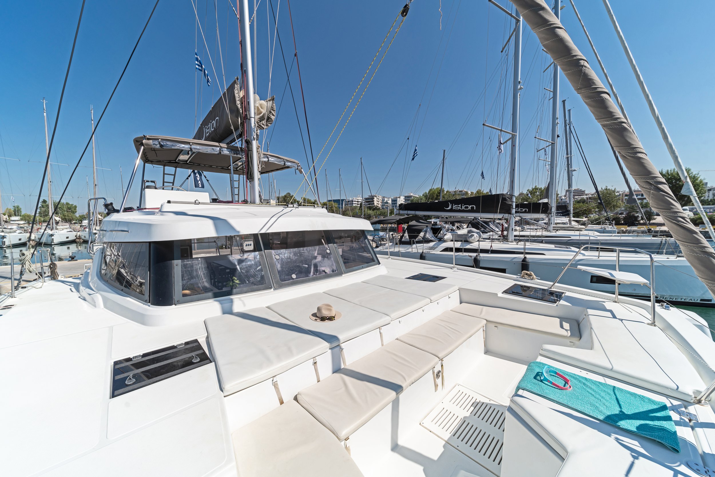 Duende - Catamaran in Alimos