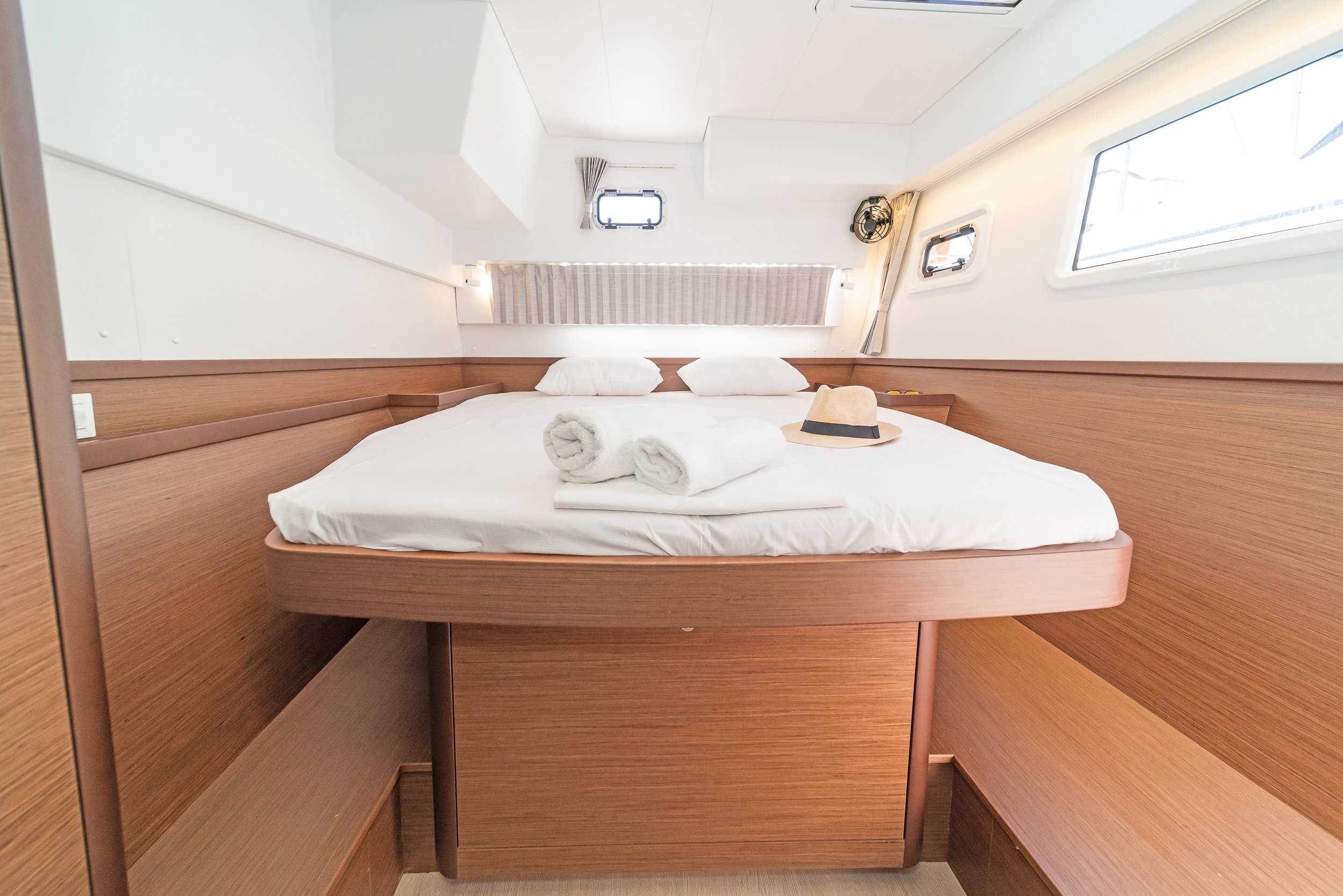 Aurora - Catamaran in Preveza