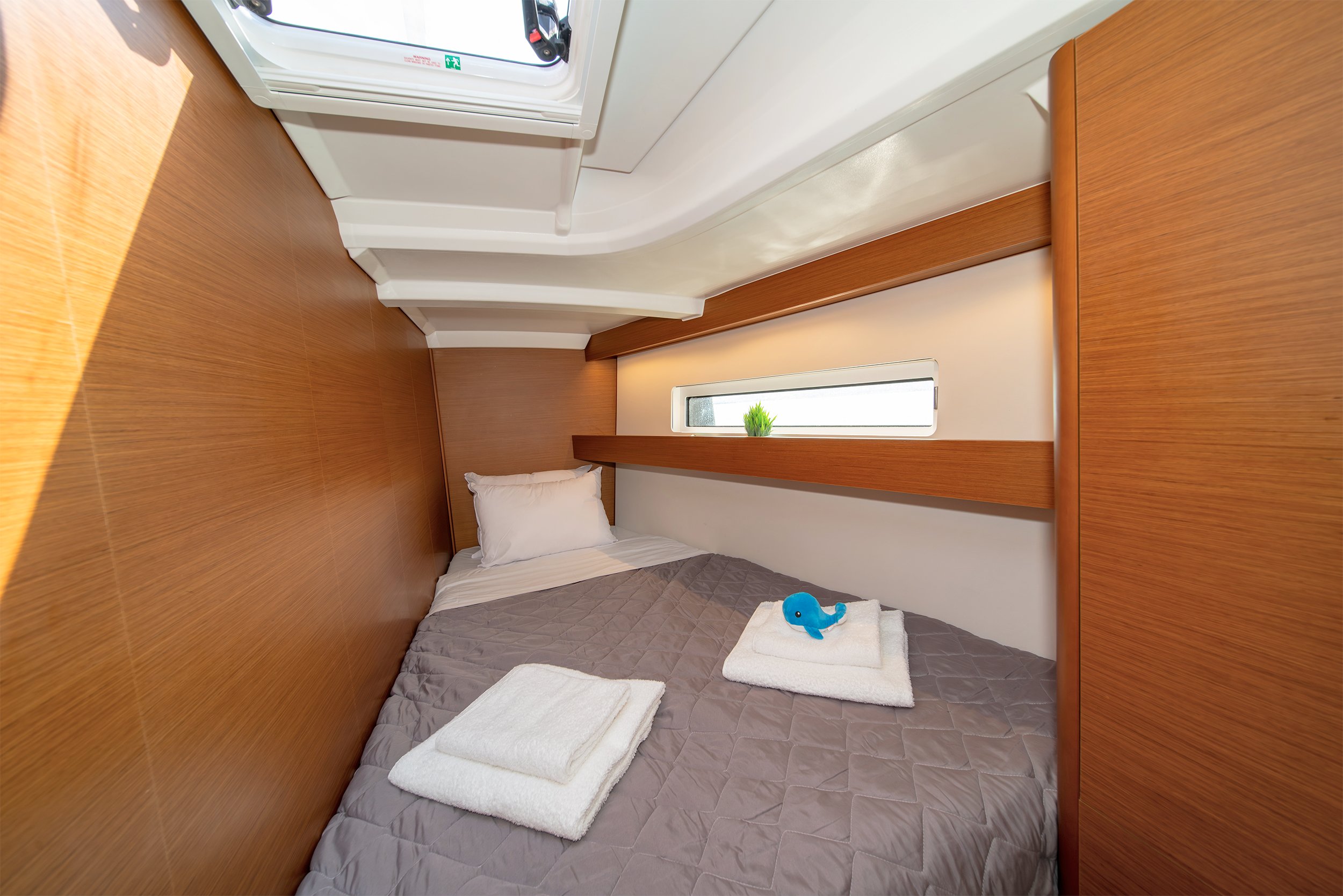 Navillera - Yelkenli içinde Skiathos