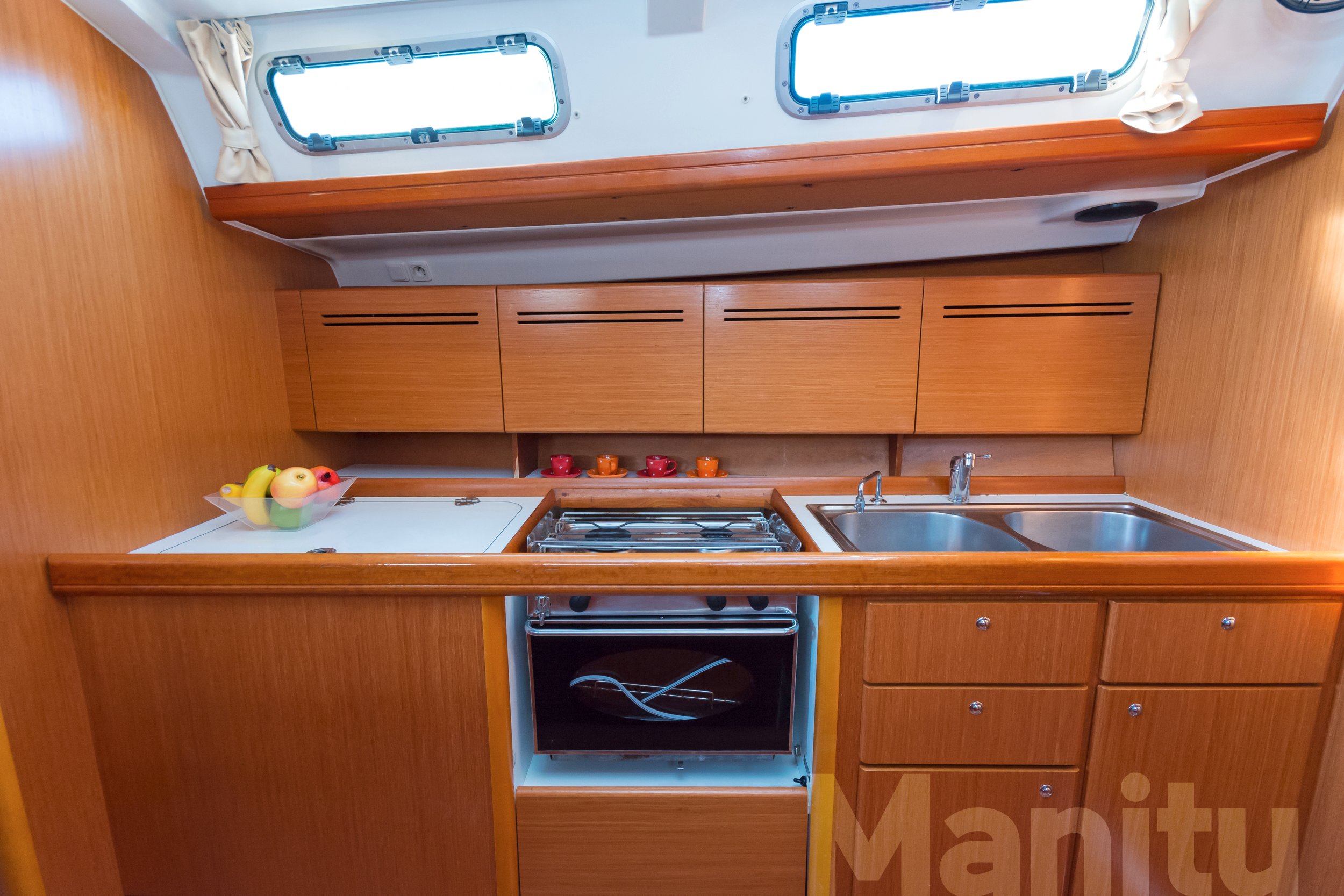 Manitu - Sailboat in Alimos