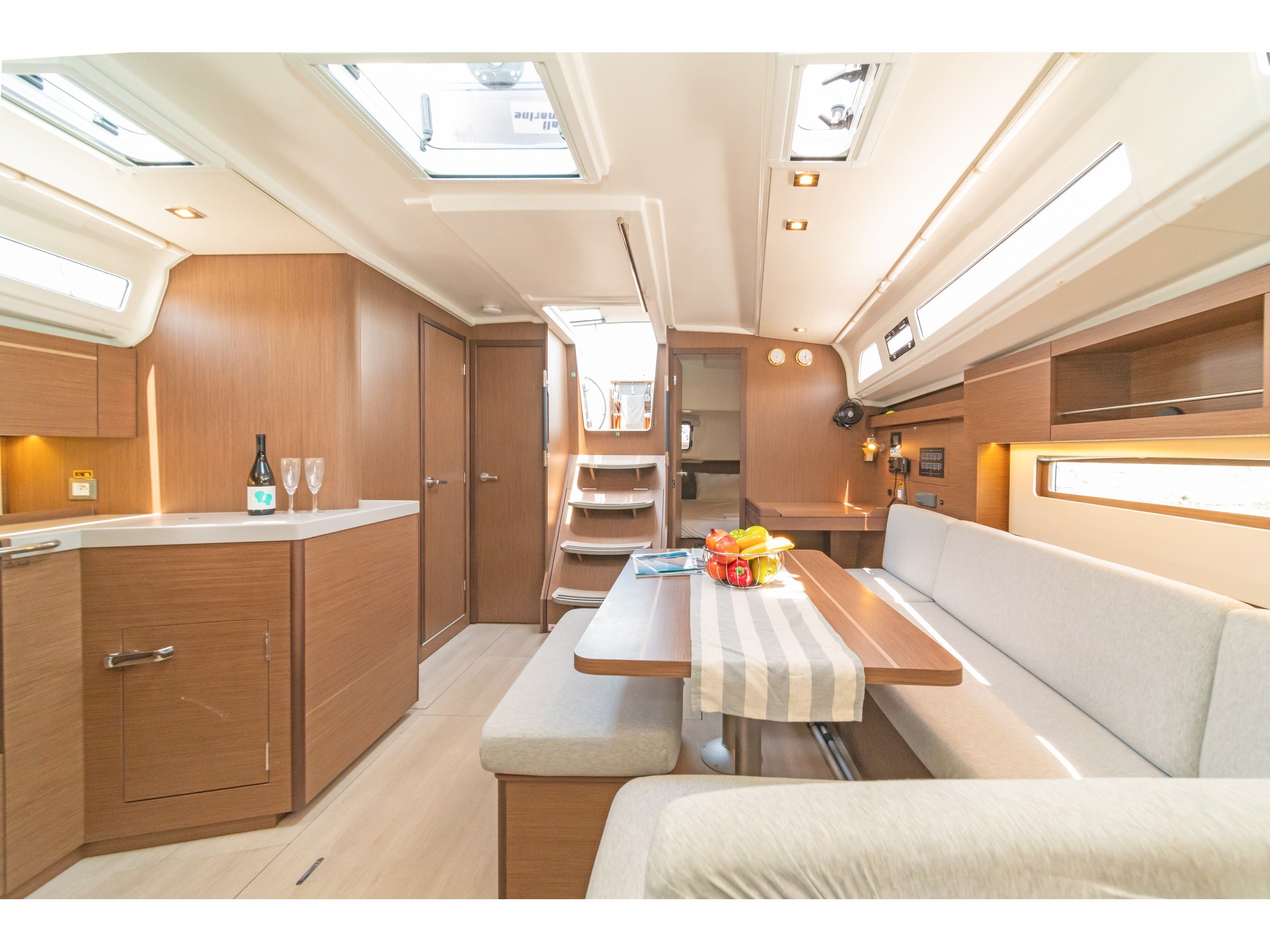 Roza - Sailboat in Alimos