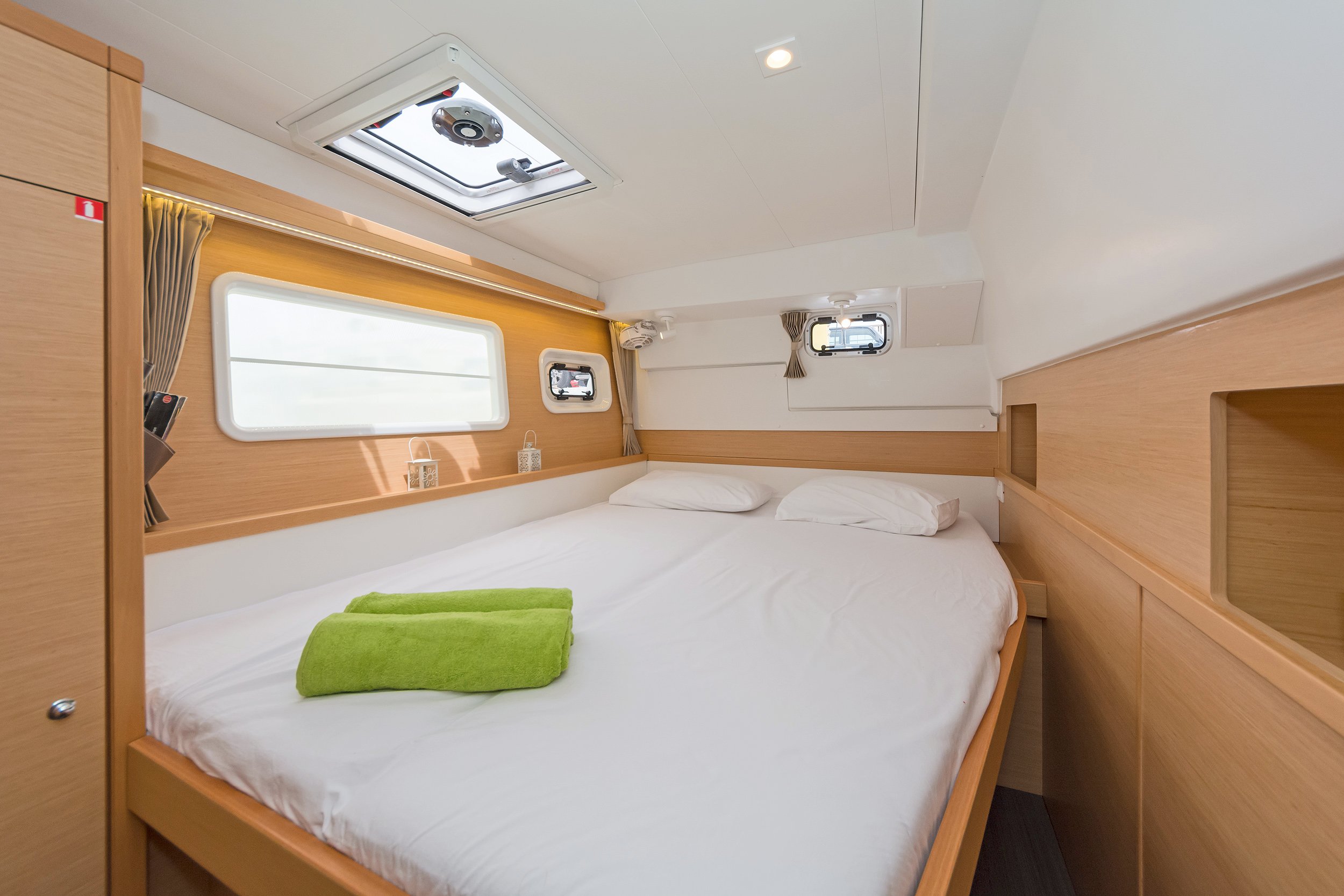 Libre - Catamaran in Lavrio