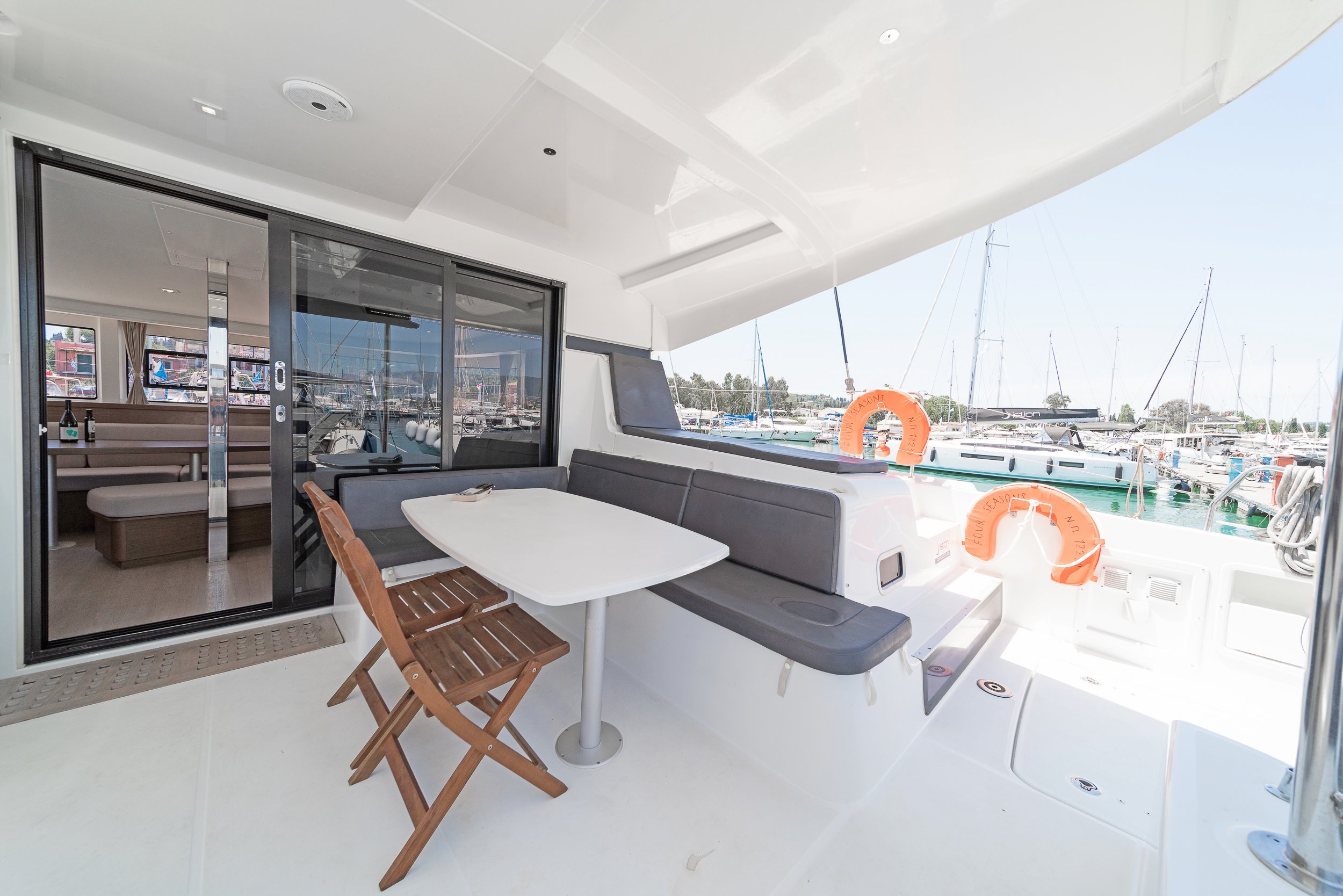 Four Seasons - Catamaran in Kontokali