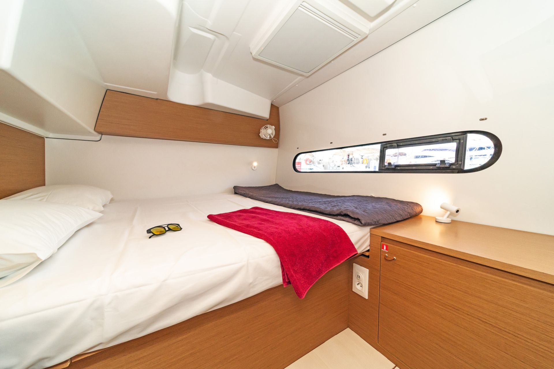 Okiroi - Catamaran in Skiathos