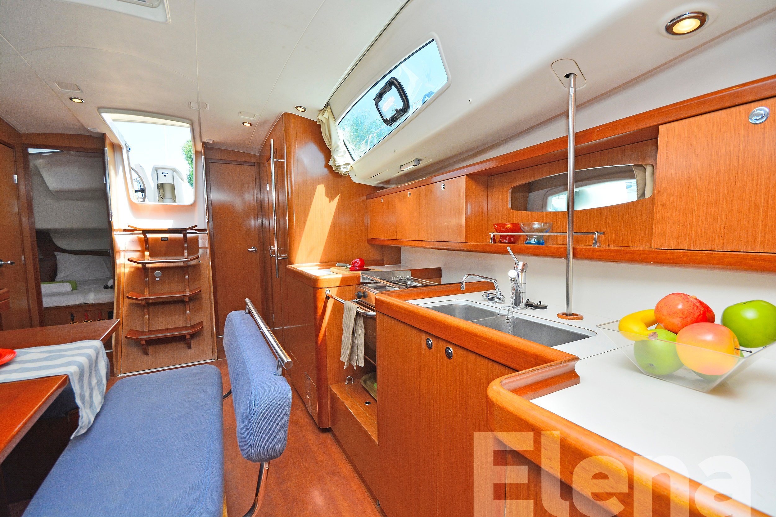 Elena - Sailboat in Alimos