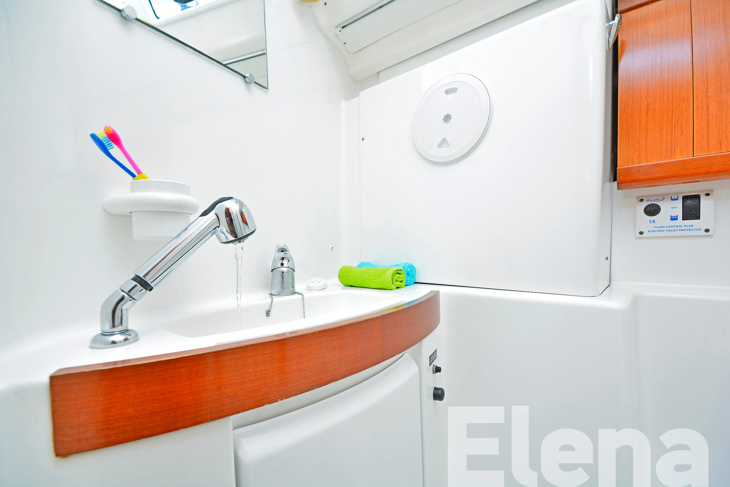 Elena - Sailboat in Alimos