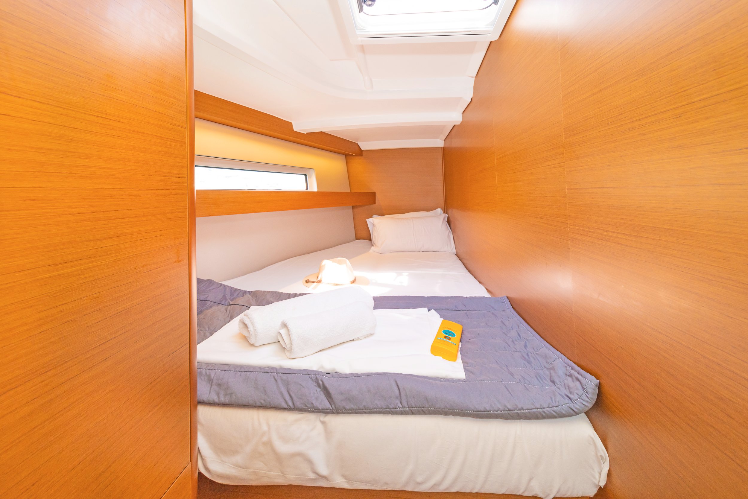 Mike Charlie - Sailboat in Lefkada