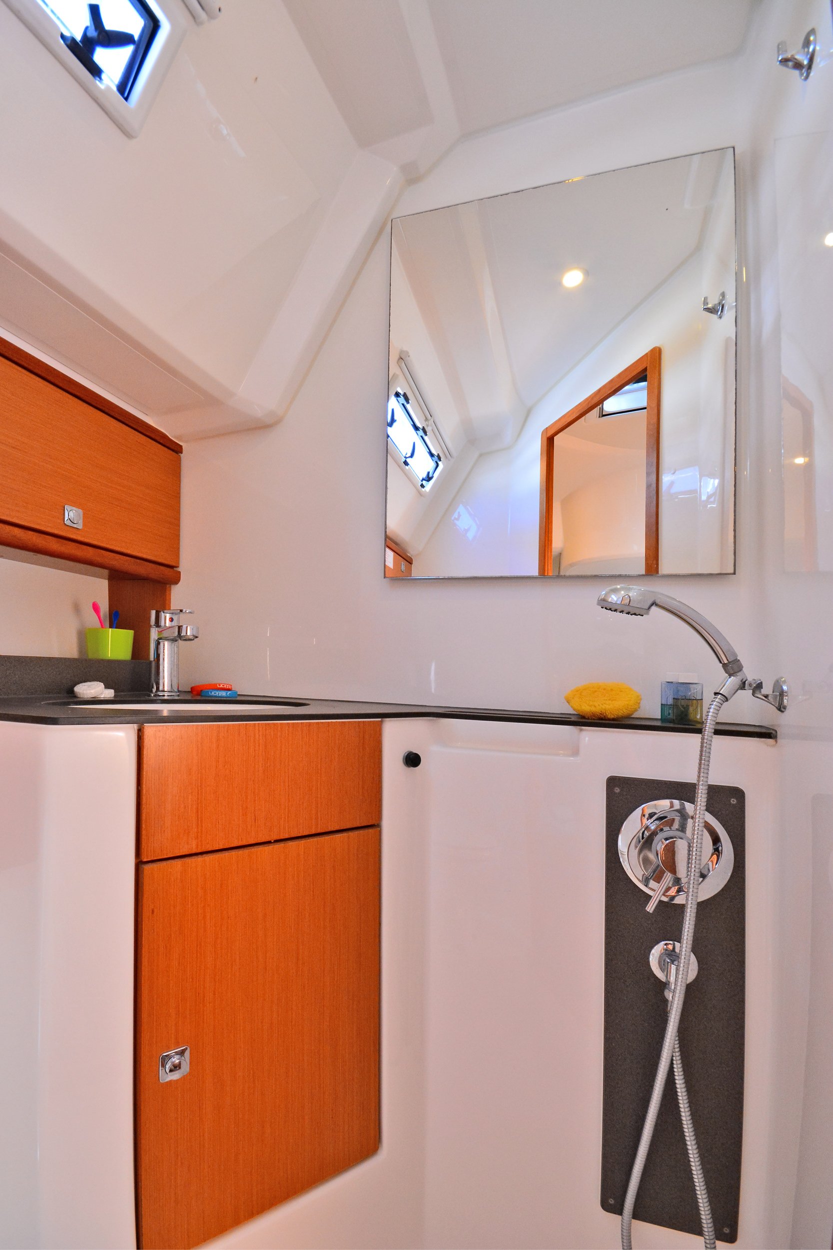 Artemis - Sailboat in Alimos