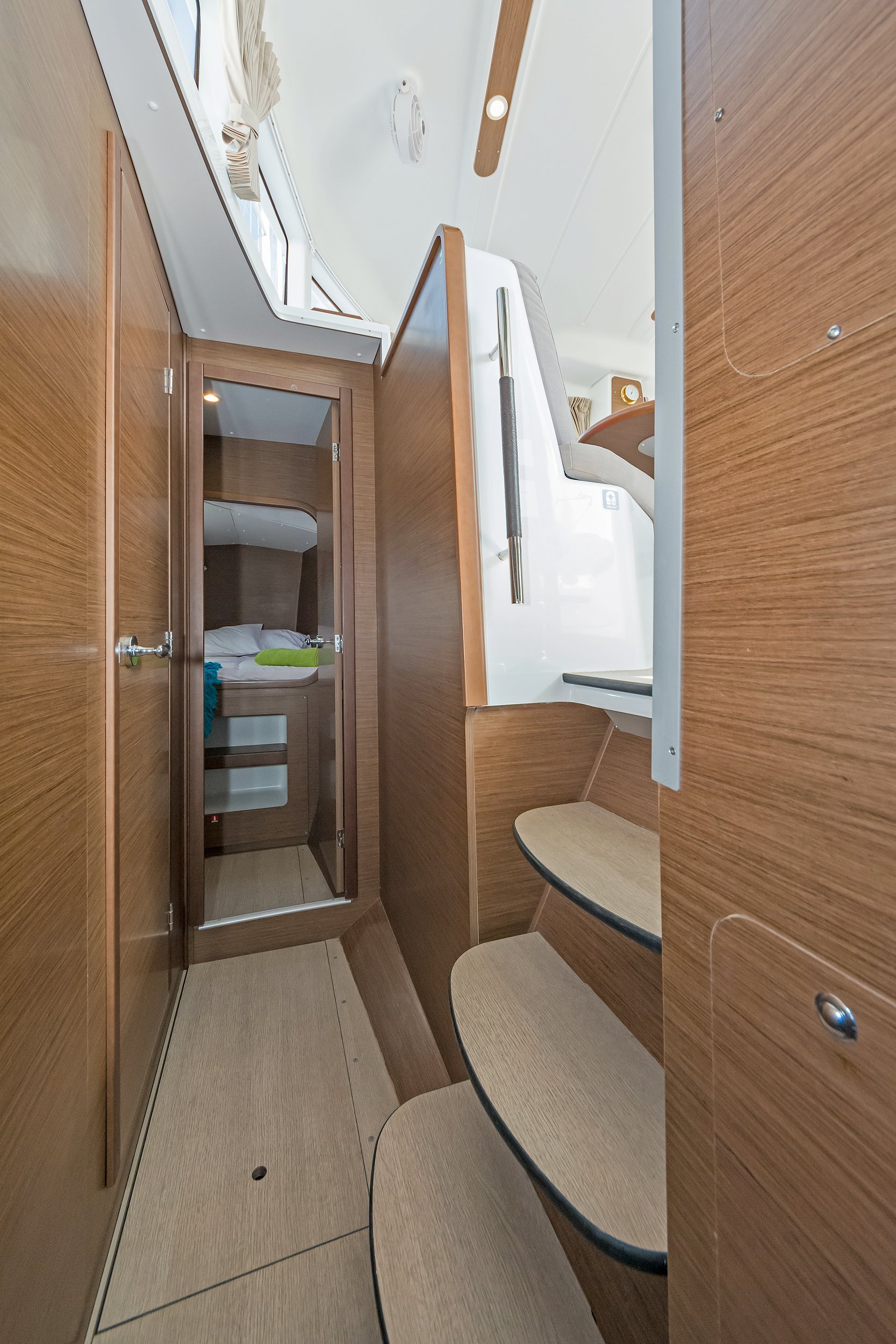 Eleven - Catamaran in Kontokali