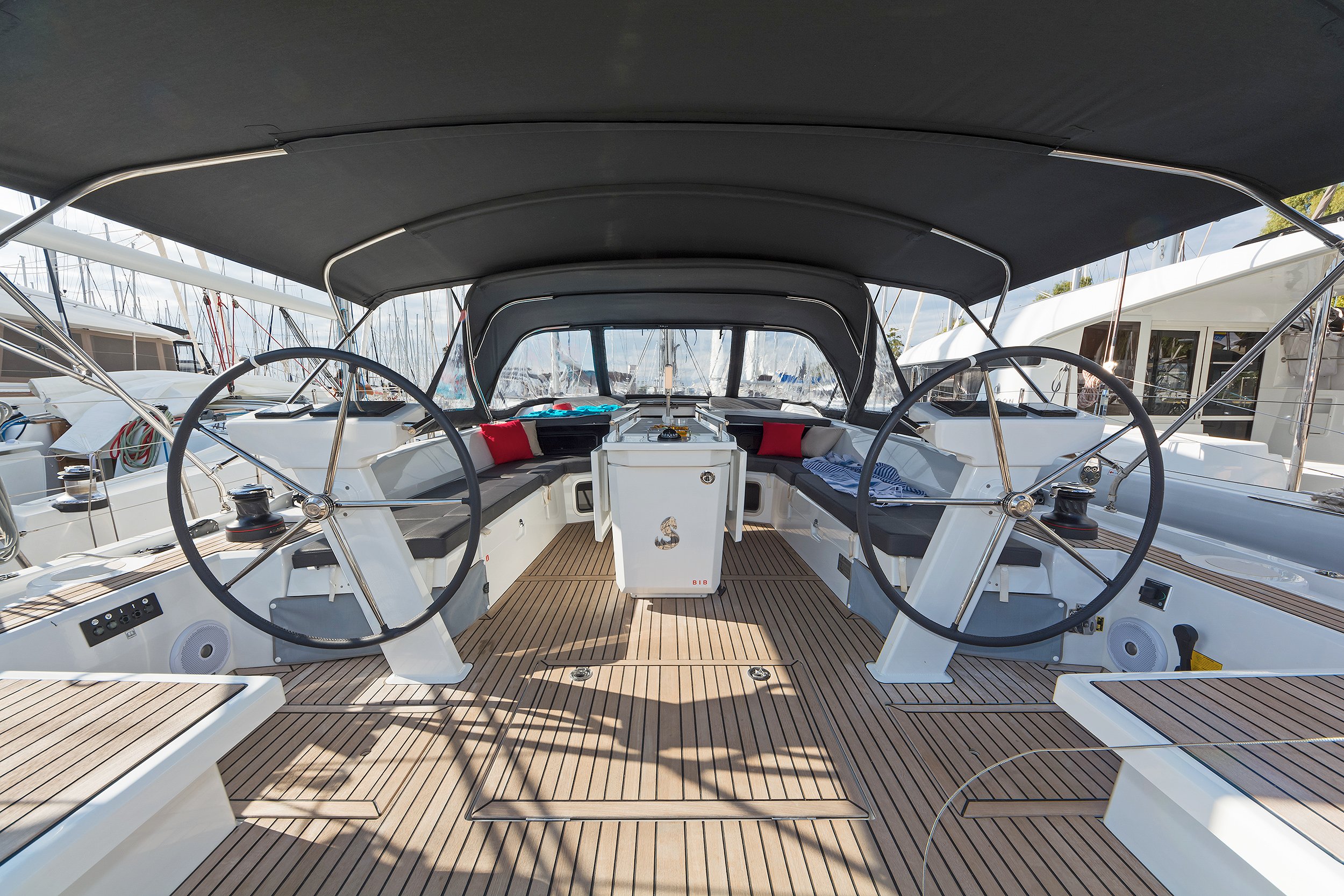 Mamakita - Sailboat in Alimos