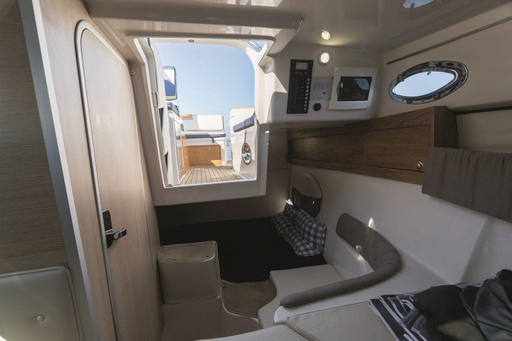 Eolo - Motor Yacht in Punat