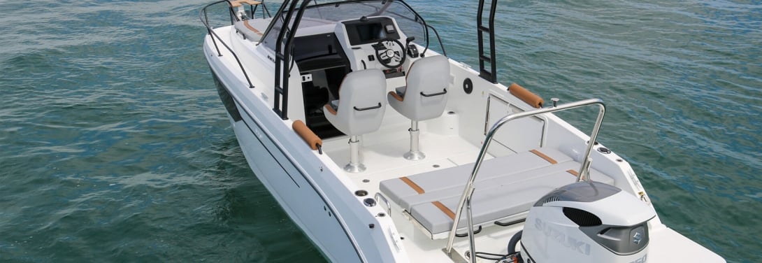 Beneteau 8 - Motor Yacht in Punat