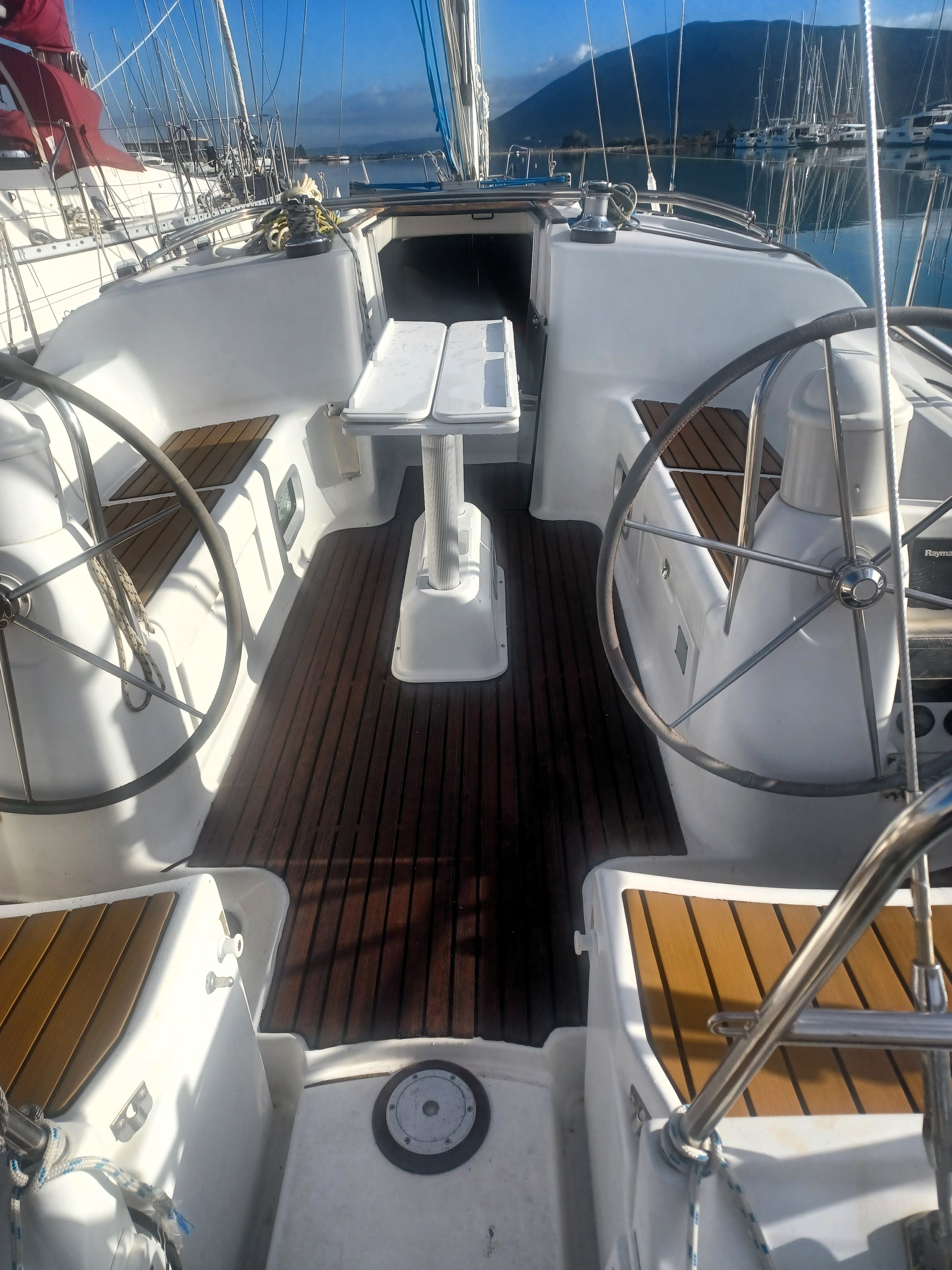 Evina - Yelkenli içinde Lefkada