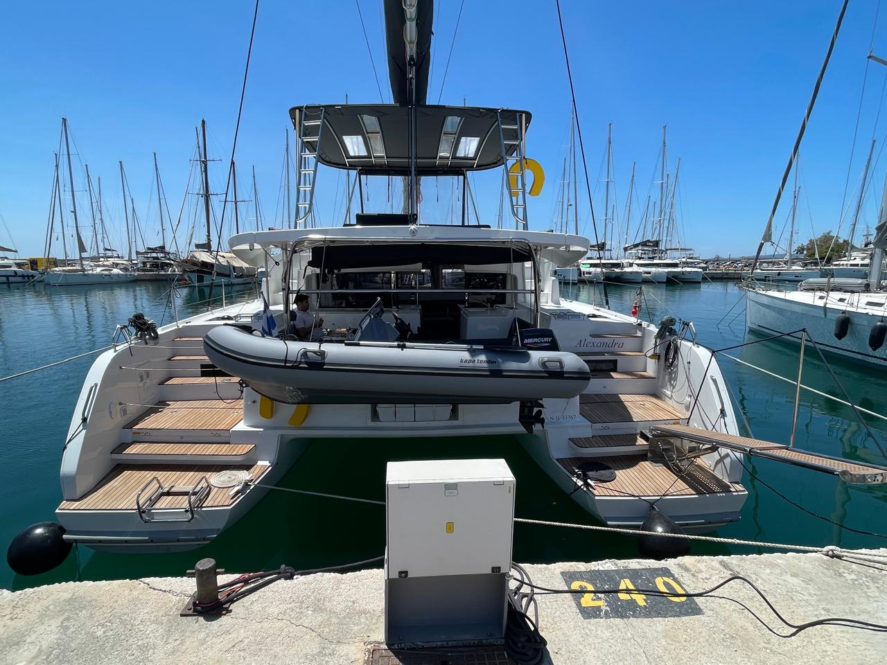 Alexandra - Catamaran in Alimos