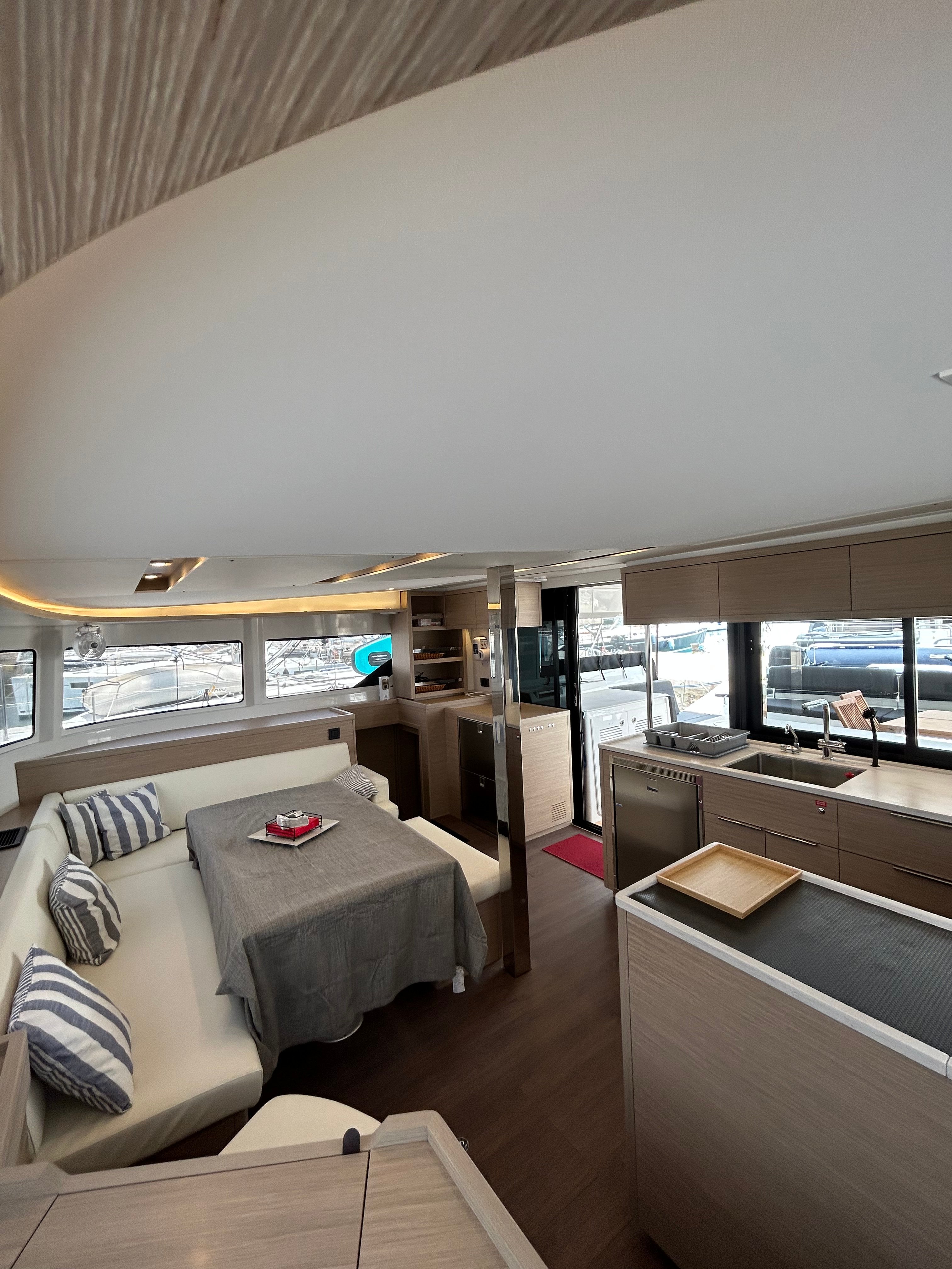 AELIA - Catamaran in Alimos