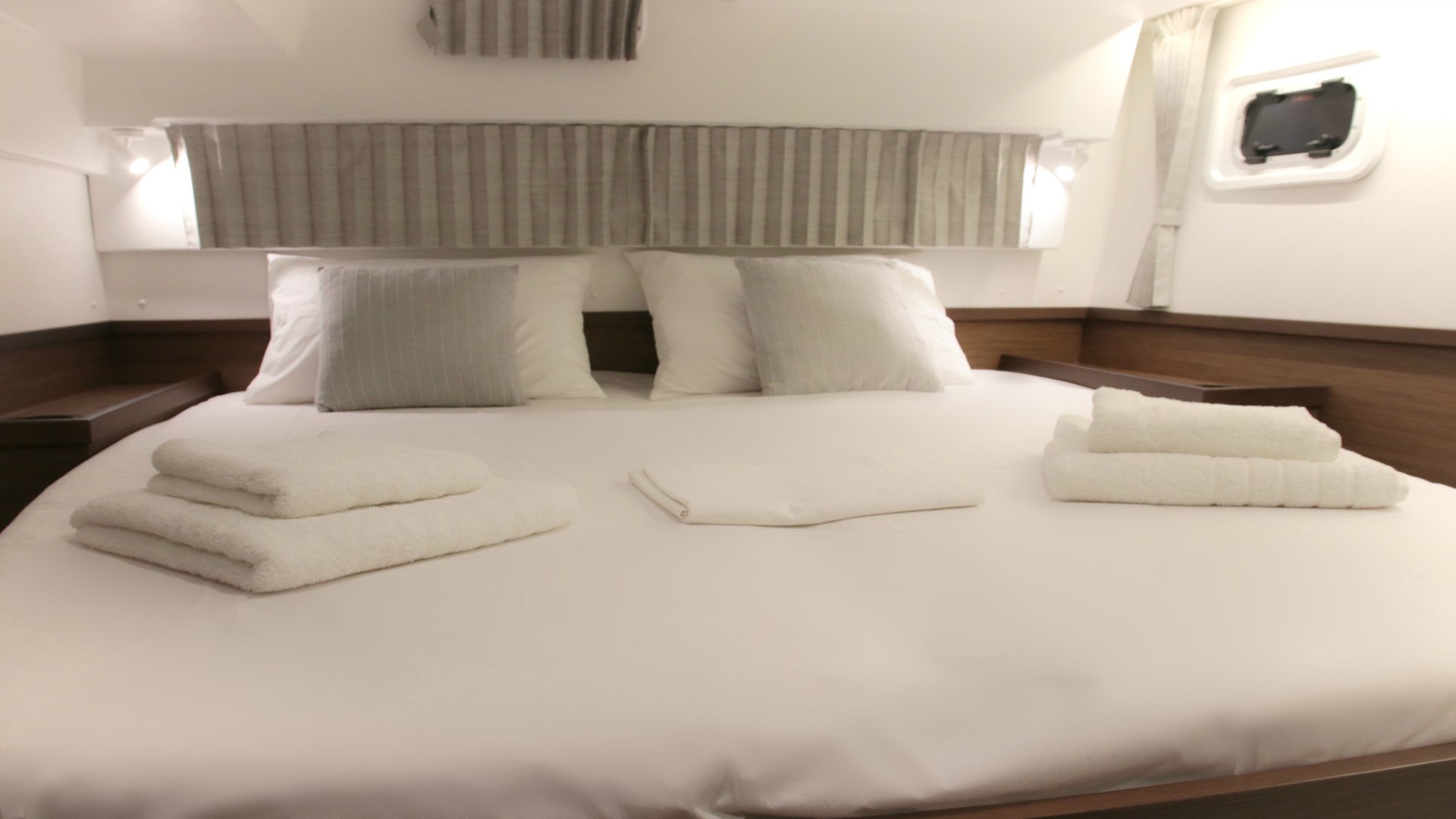 Kit Cat - Catamaran in Alimos