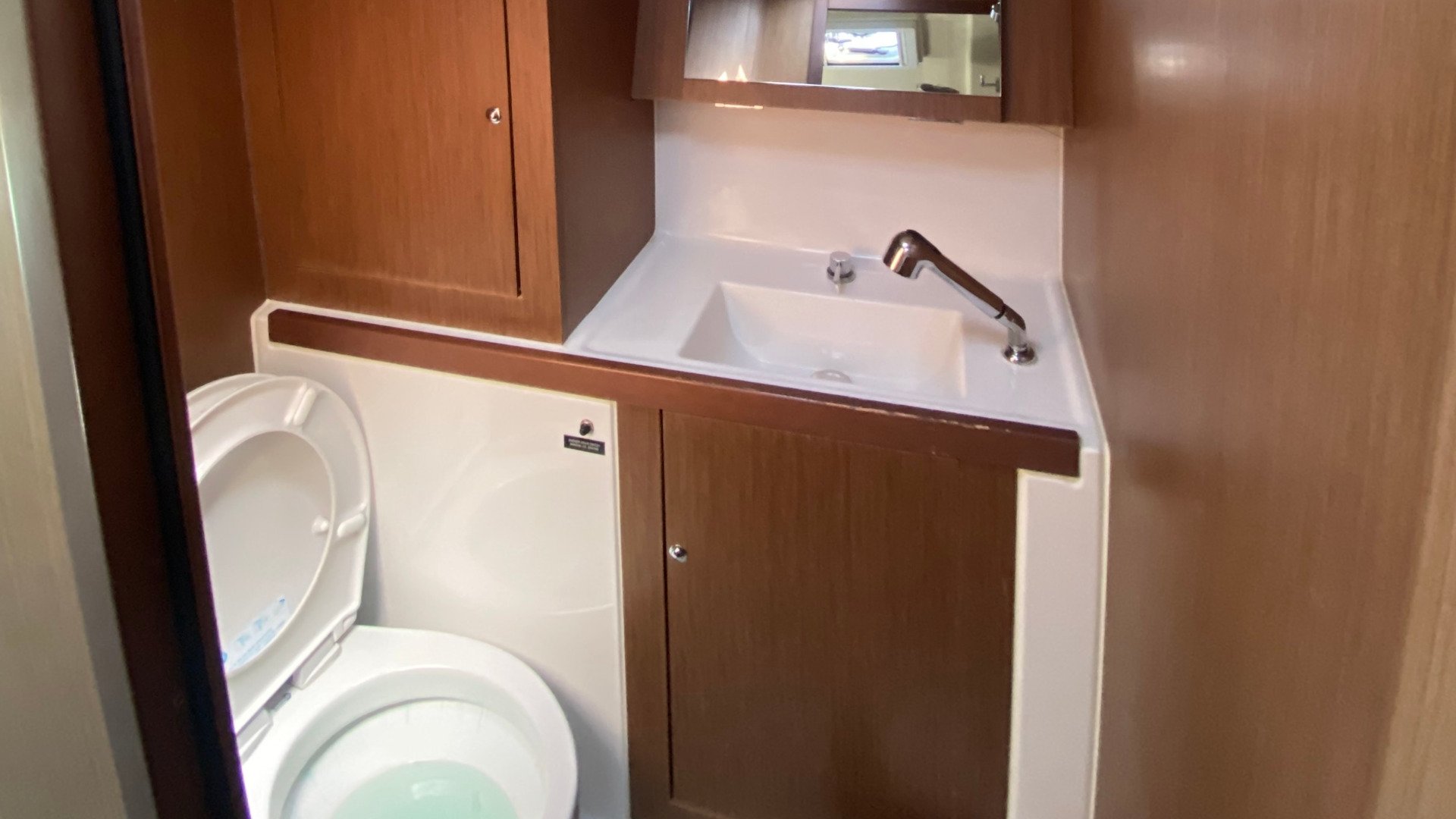 IRIS - Sailboat in Alimos