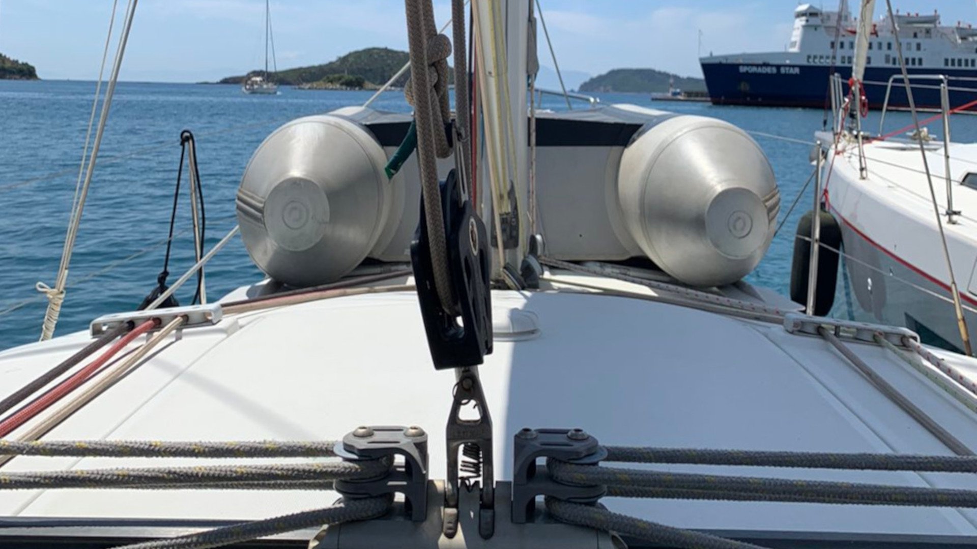 PANORAMA - Sailboat in Skiathos