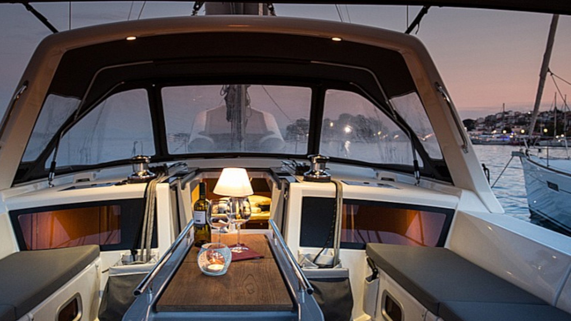 INVICTUS - Sailboat in Skiathos