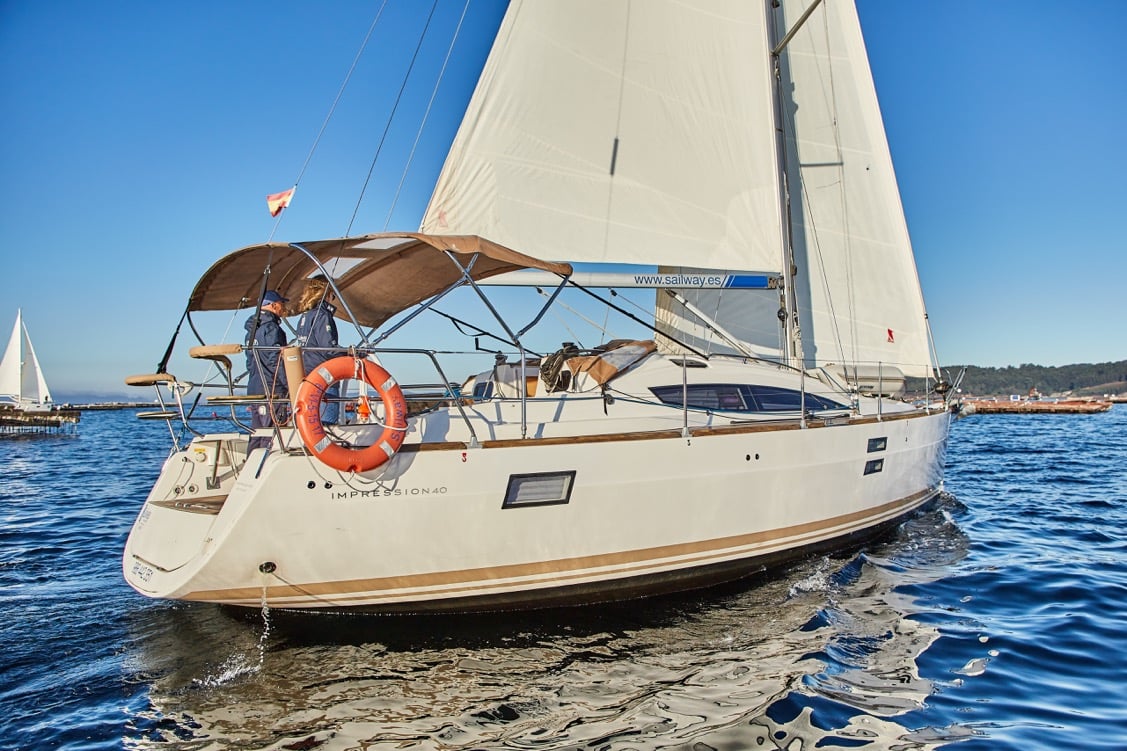 AMISTAD - Sailboat in Vigo
