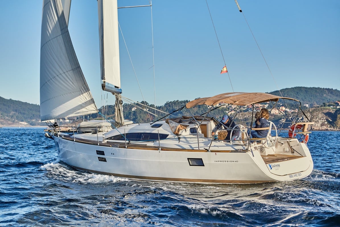 AMISTAD - Sailboat in Vigo