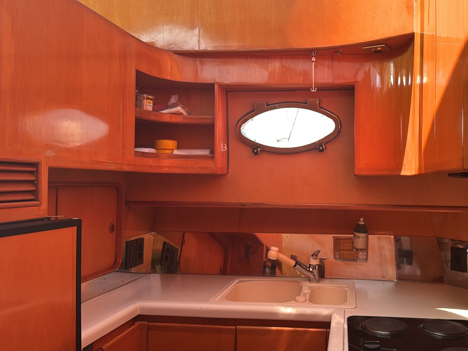 Fide Tres - Motor Yacht in Vigo