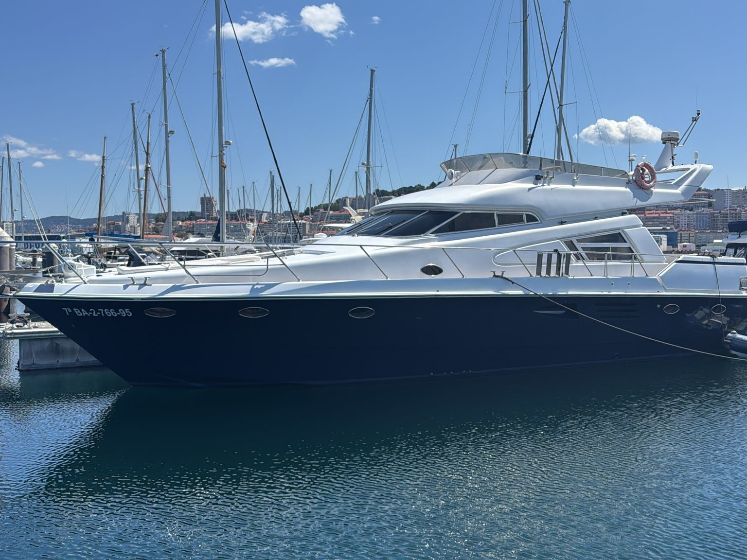 Fide Tres - Motor Yacht in Vigo