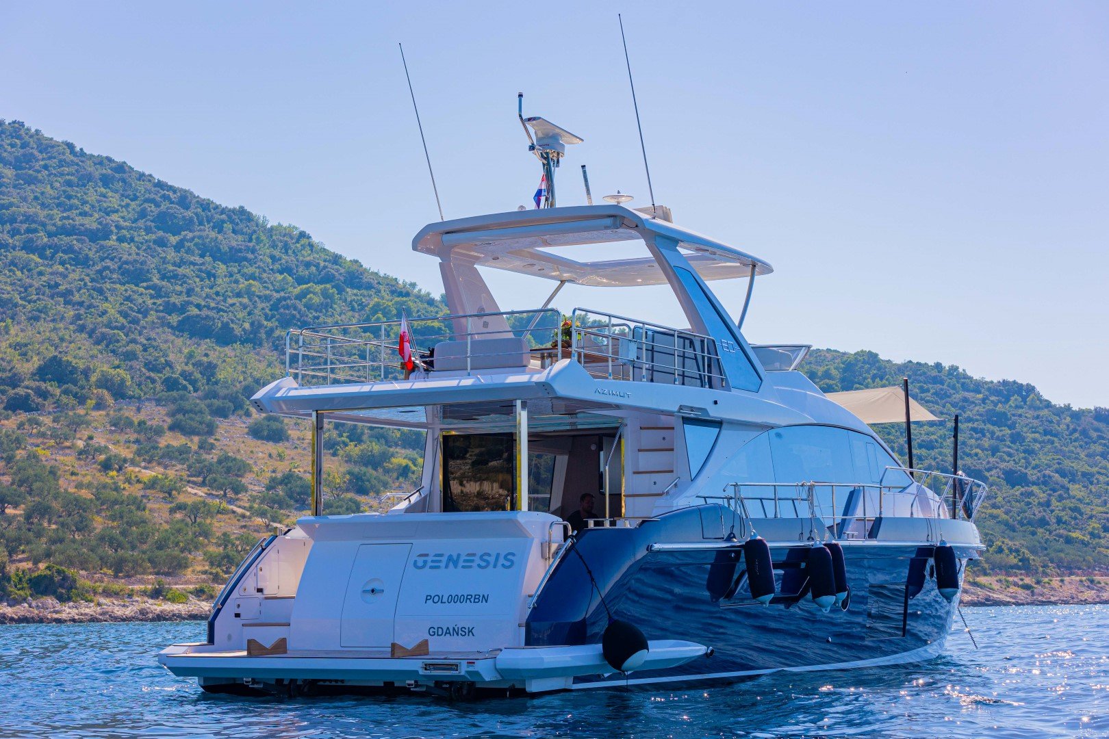 GENESIS - Motor Yacht in Primošten