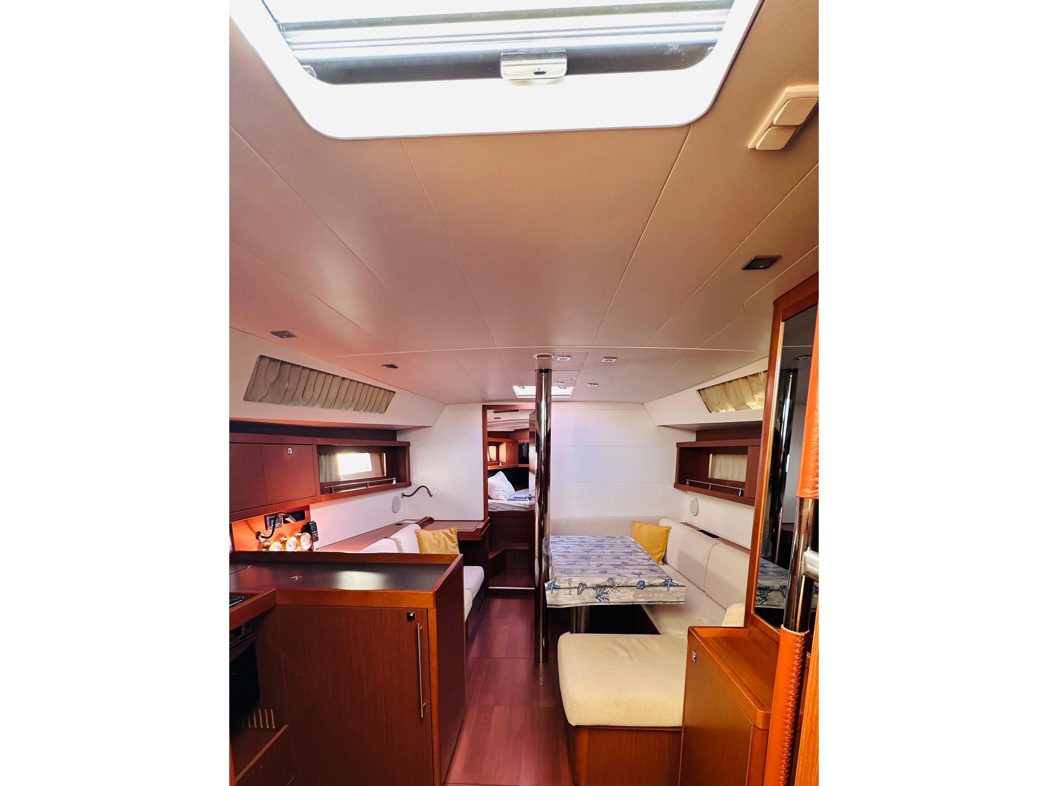 Vittoria - Sailboat in La Spezia