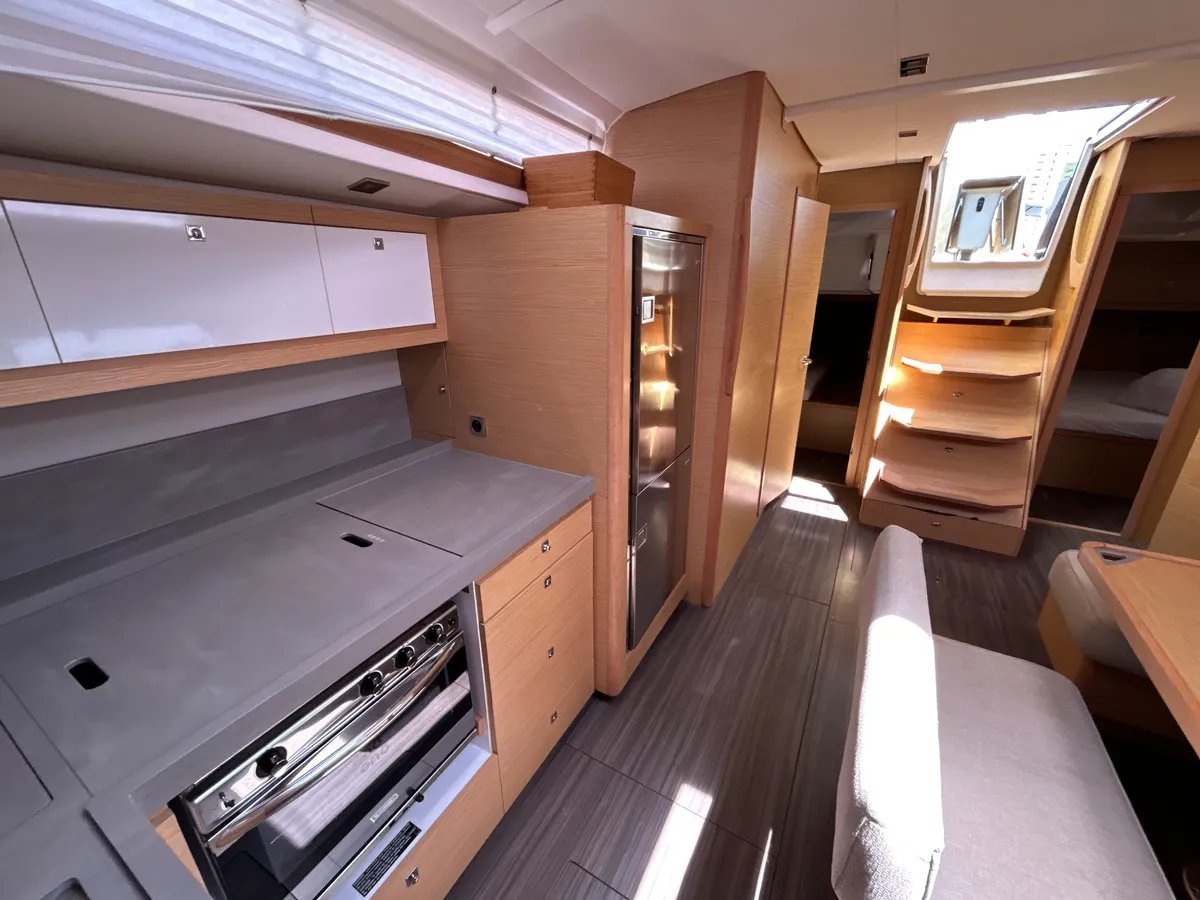 Emma - Sailboat in Portisco