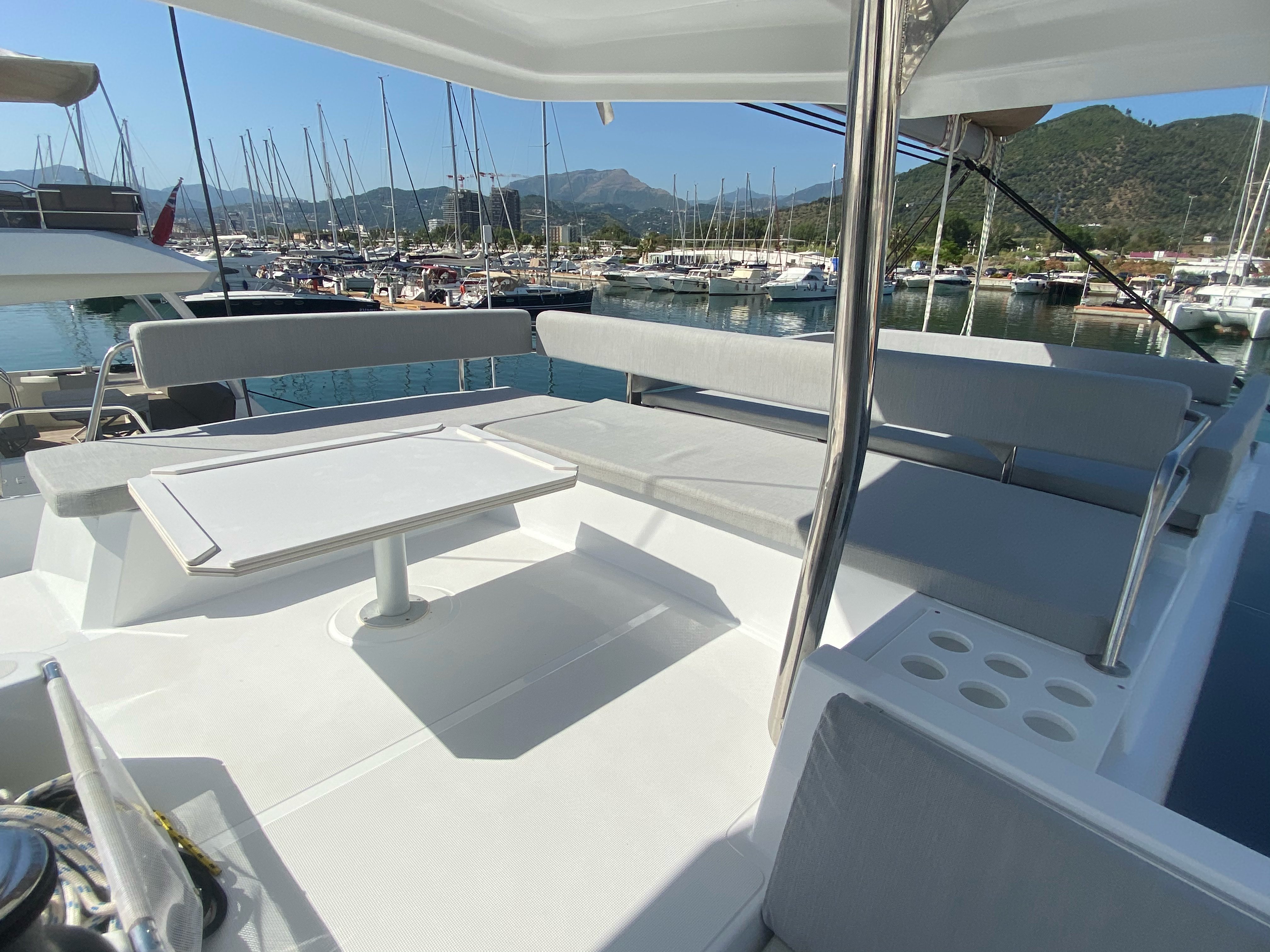 Archè - Catamaran in Salerno