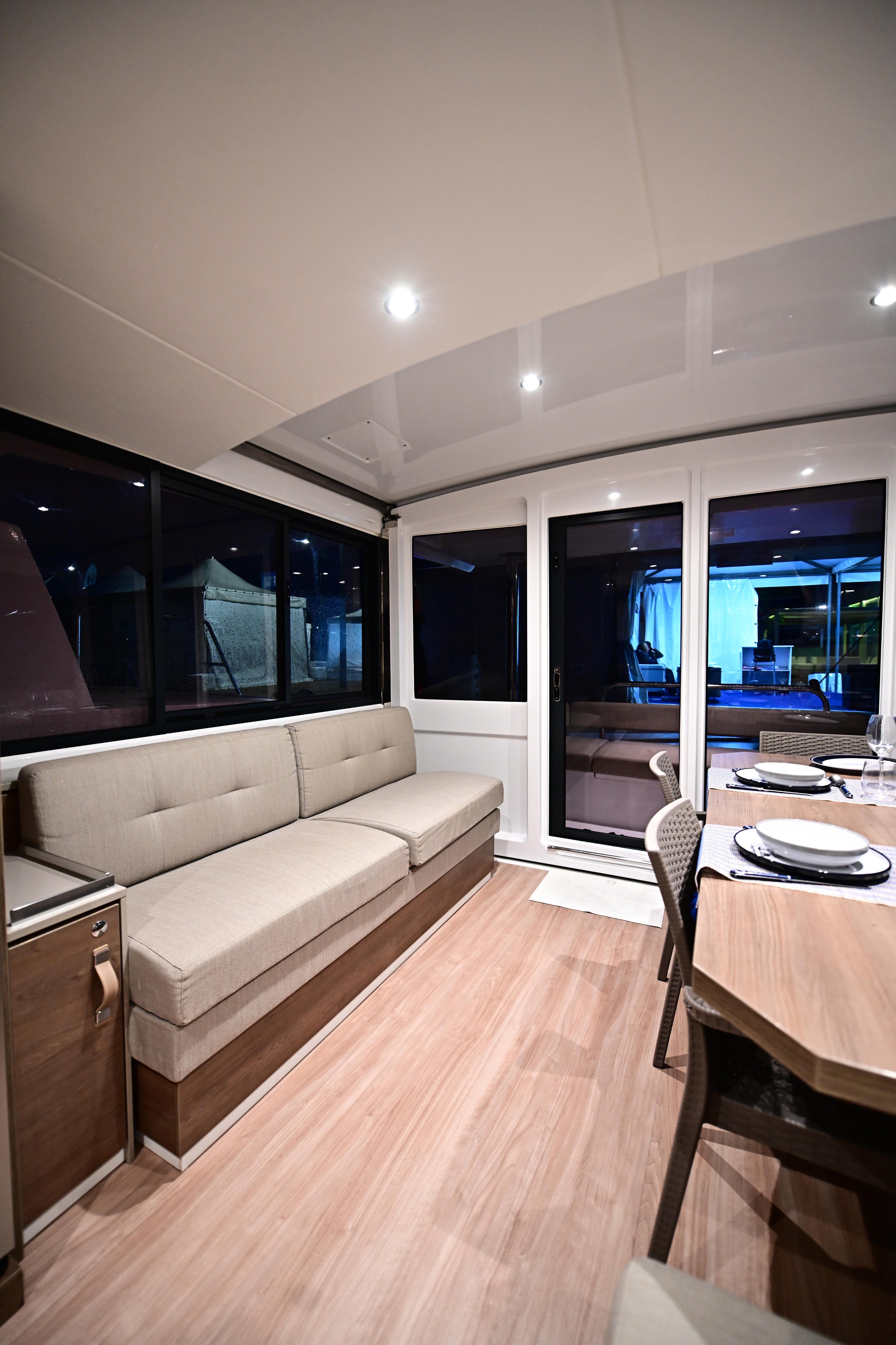 SKYFALL - Catamaran in Tonnarella