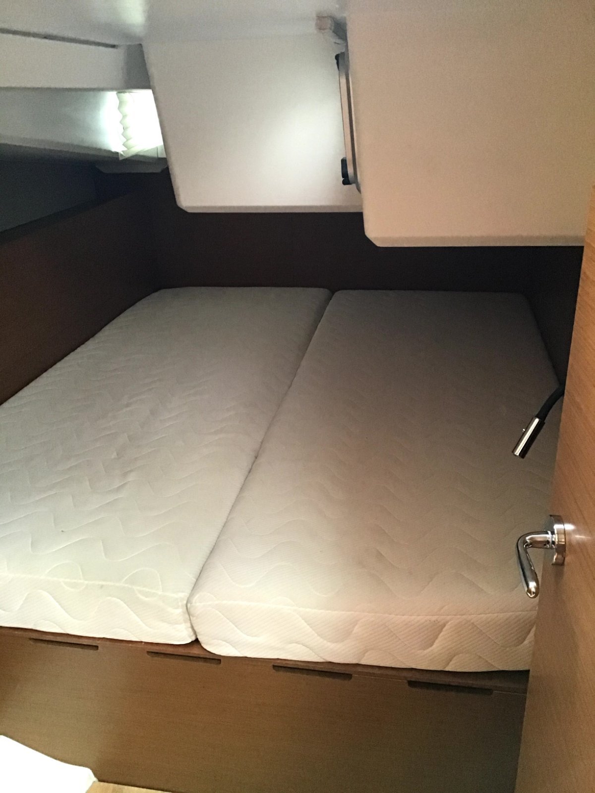 Helia (A/C, Gen. 10kVA, Electric Winch NEW 2022) - Sailboat in Volos