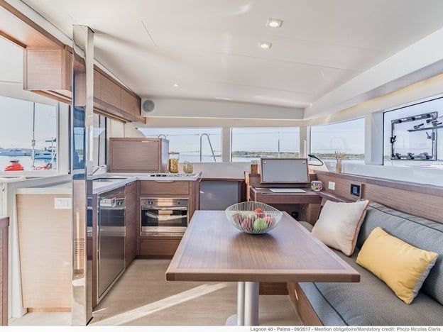 Nina (A/C, Gen 10KWA, watermaker, electric winch) - Catamaran in Volos