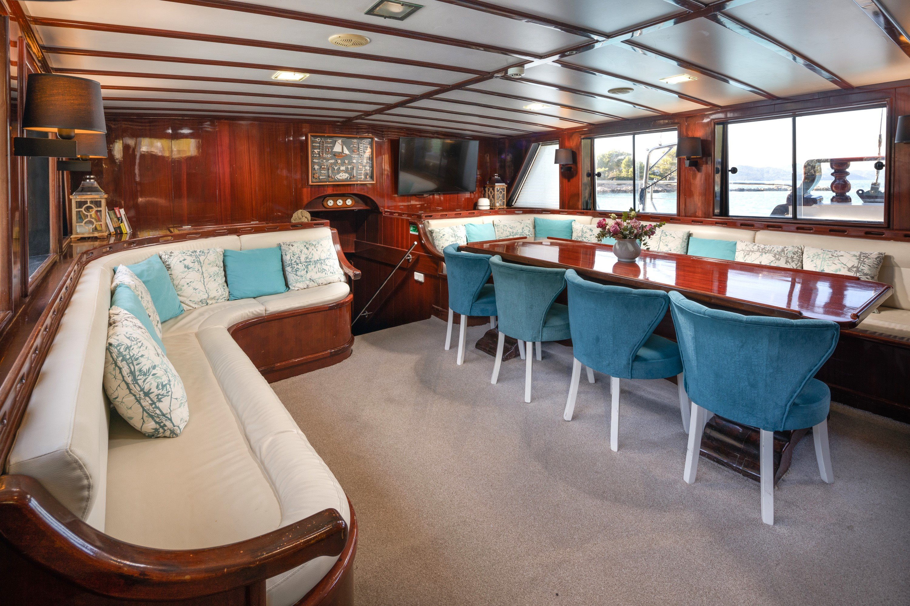 Phoenix Bronze - Gulet in Split