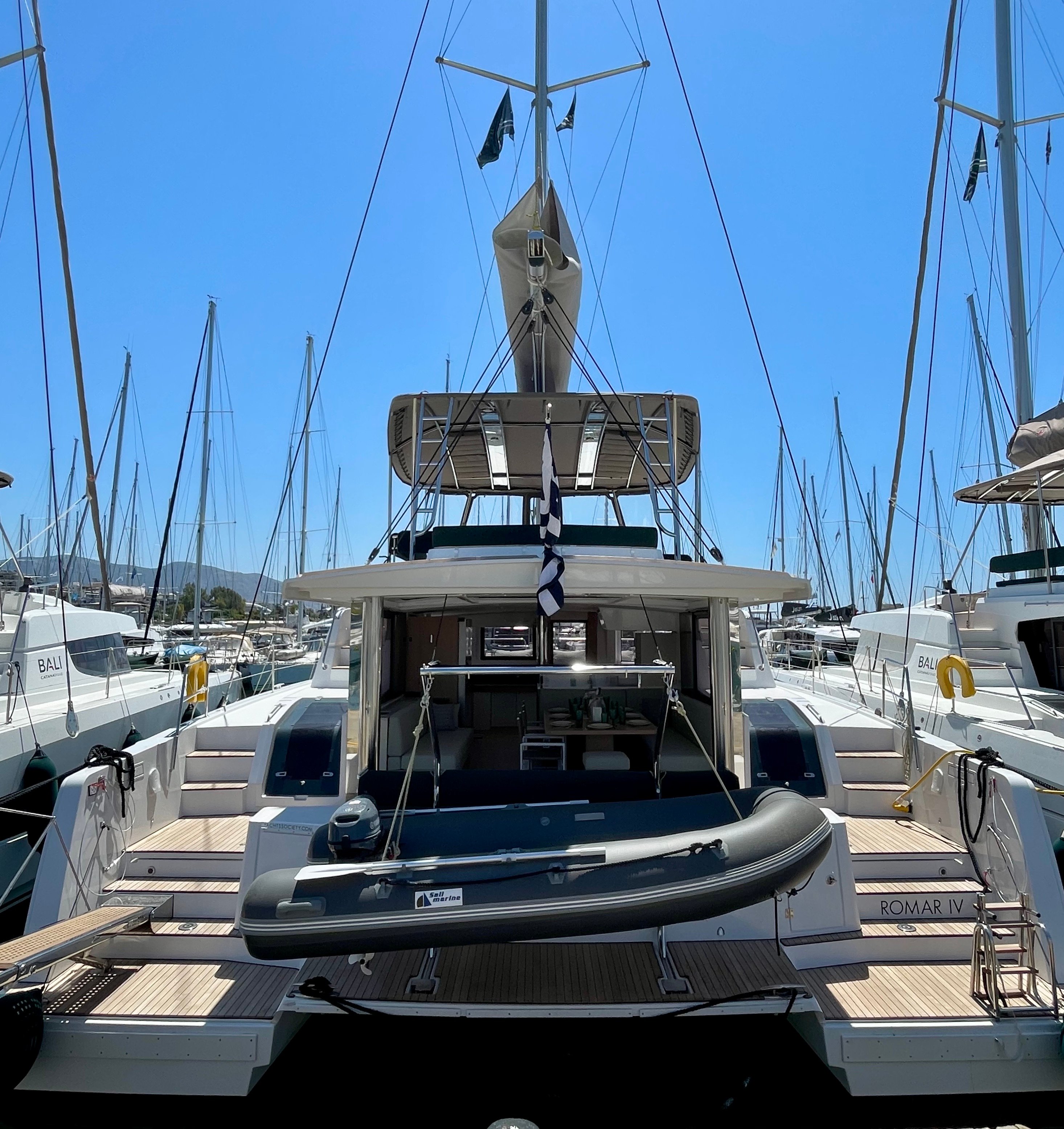 Romar IV - Catamaran in Alimos