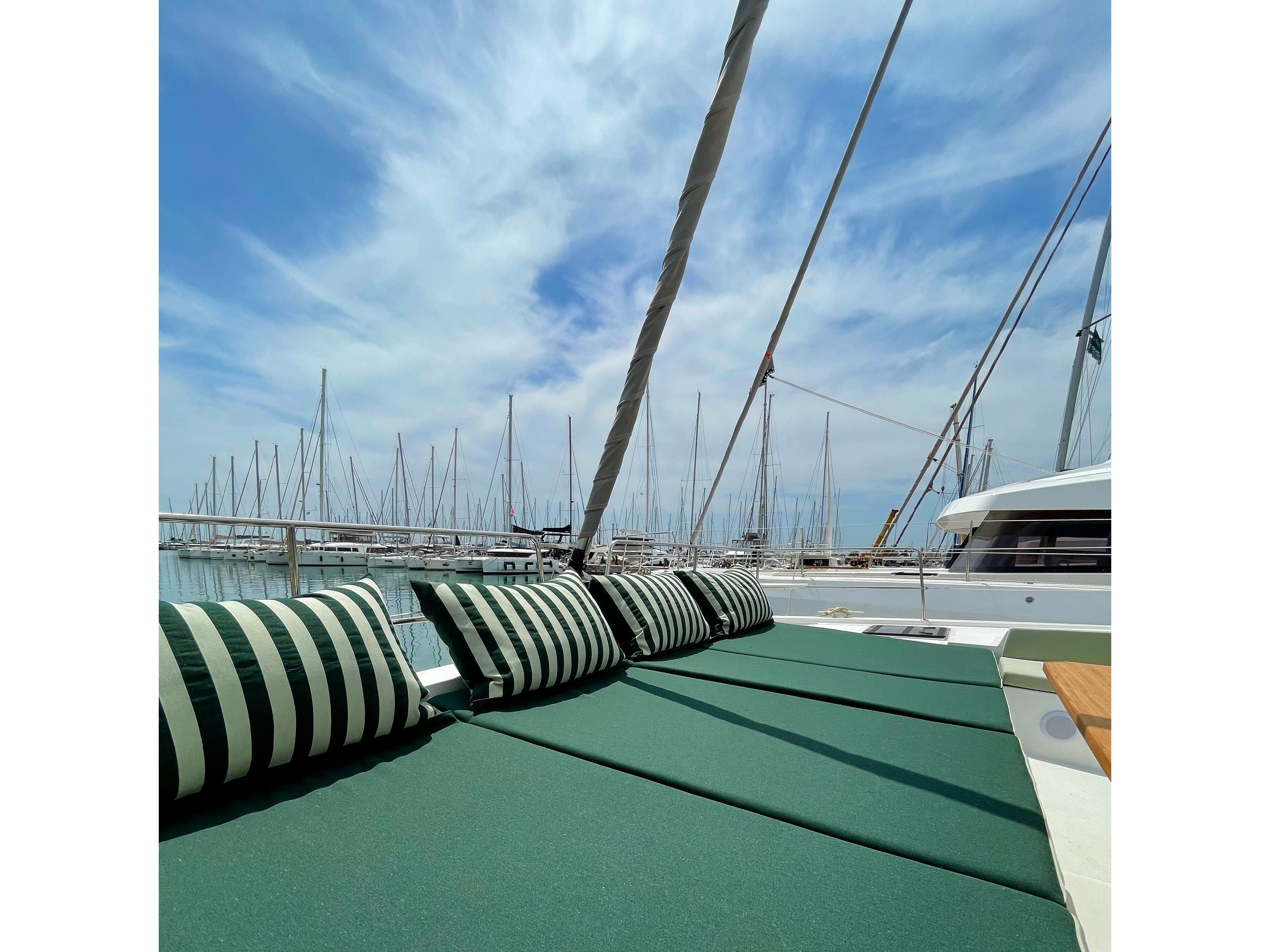 Romar VI - Catamaran in Alimos