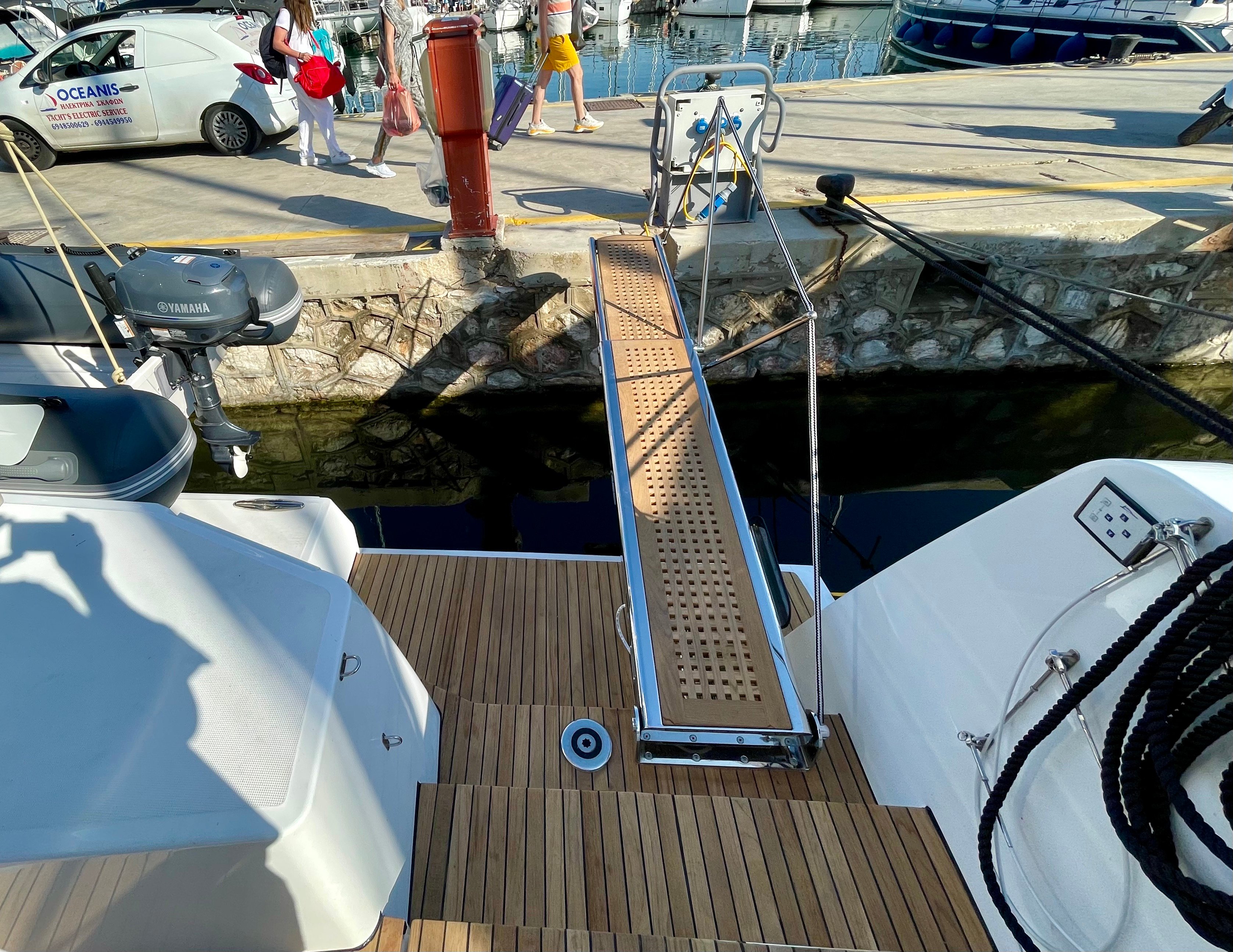 Romar II - Catamaran in Alimos