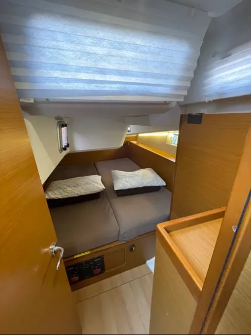 AF-SO490 - Sailboat in Alimos