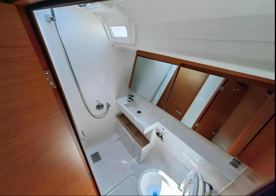 AF-SO440N - Sailboat in Alimos