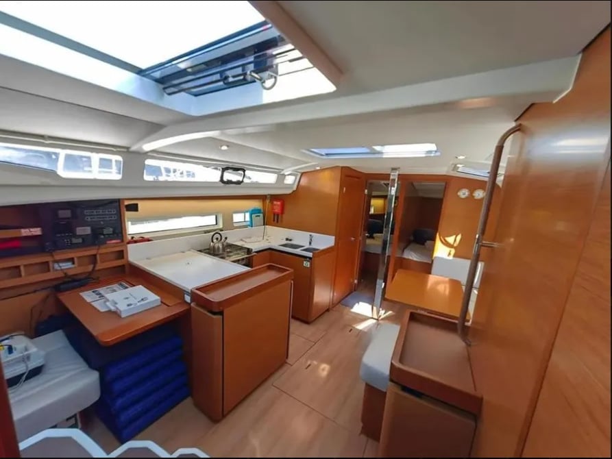 AF-SO440N - Sailboat in Alimos