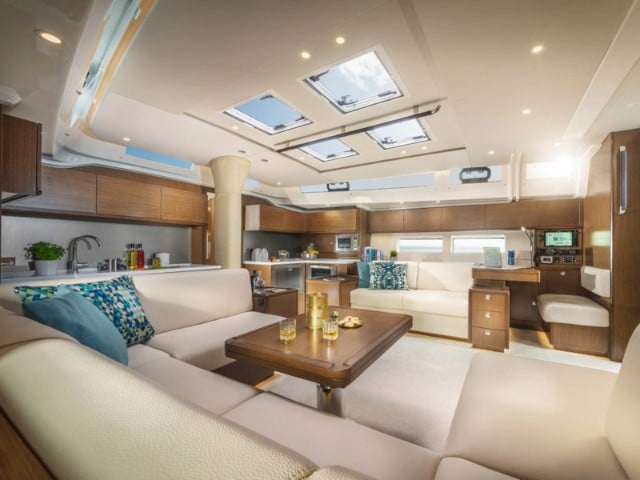 AF-BC57 - Sailboat in Alimos