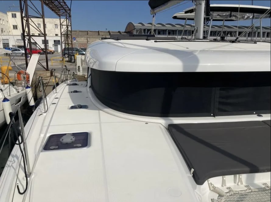 AF-LAG42VOL - Catamaran in Volos